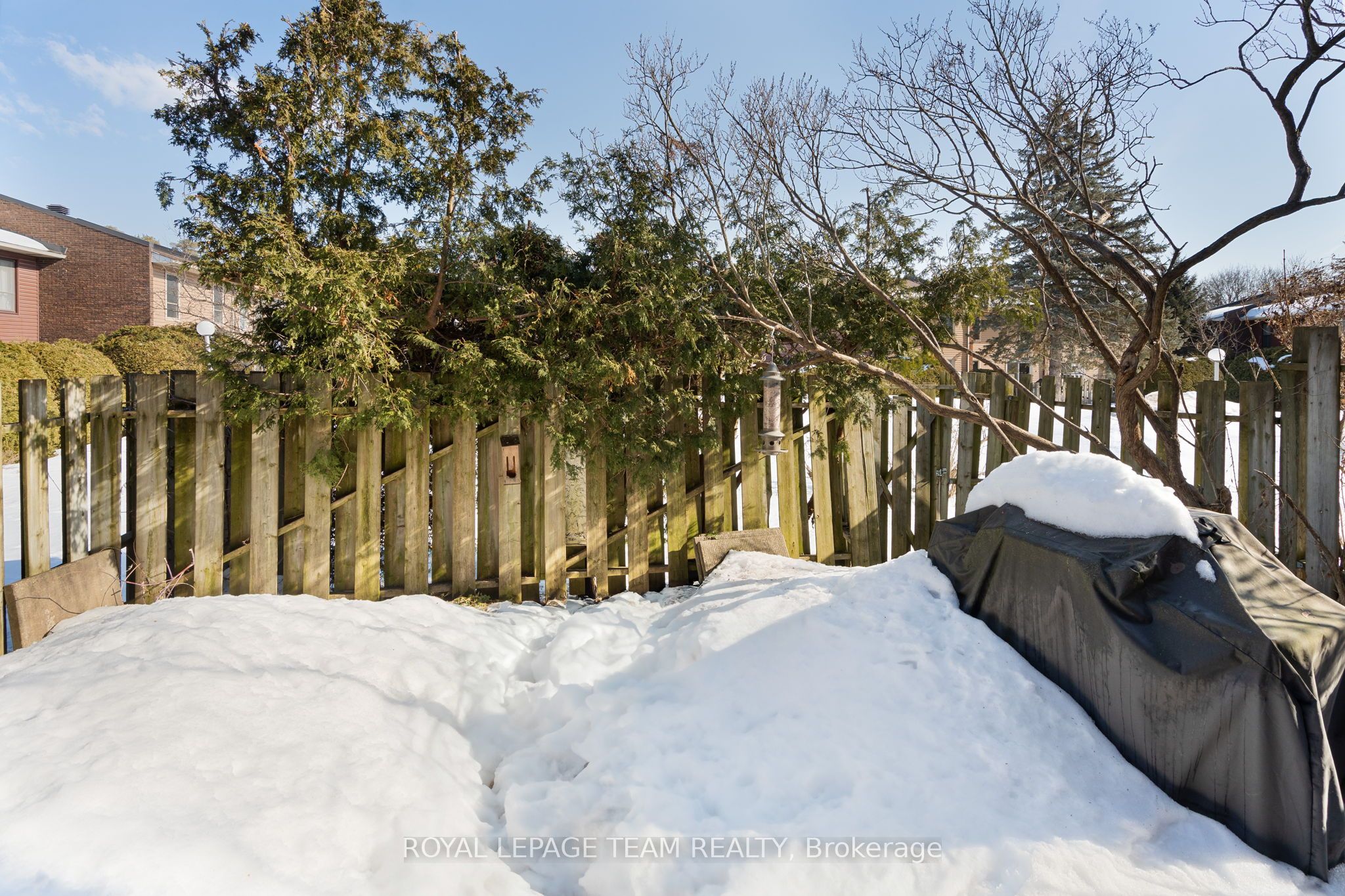 18a Arnold Drive Property Photo 29