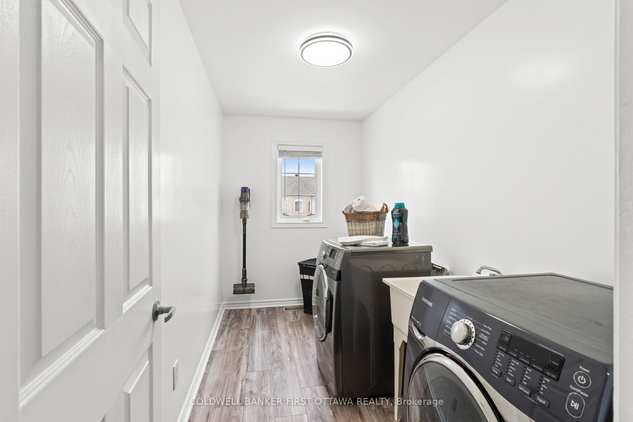 3454 River Run Avenue Property Photo 17