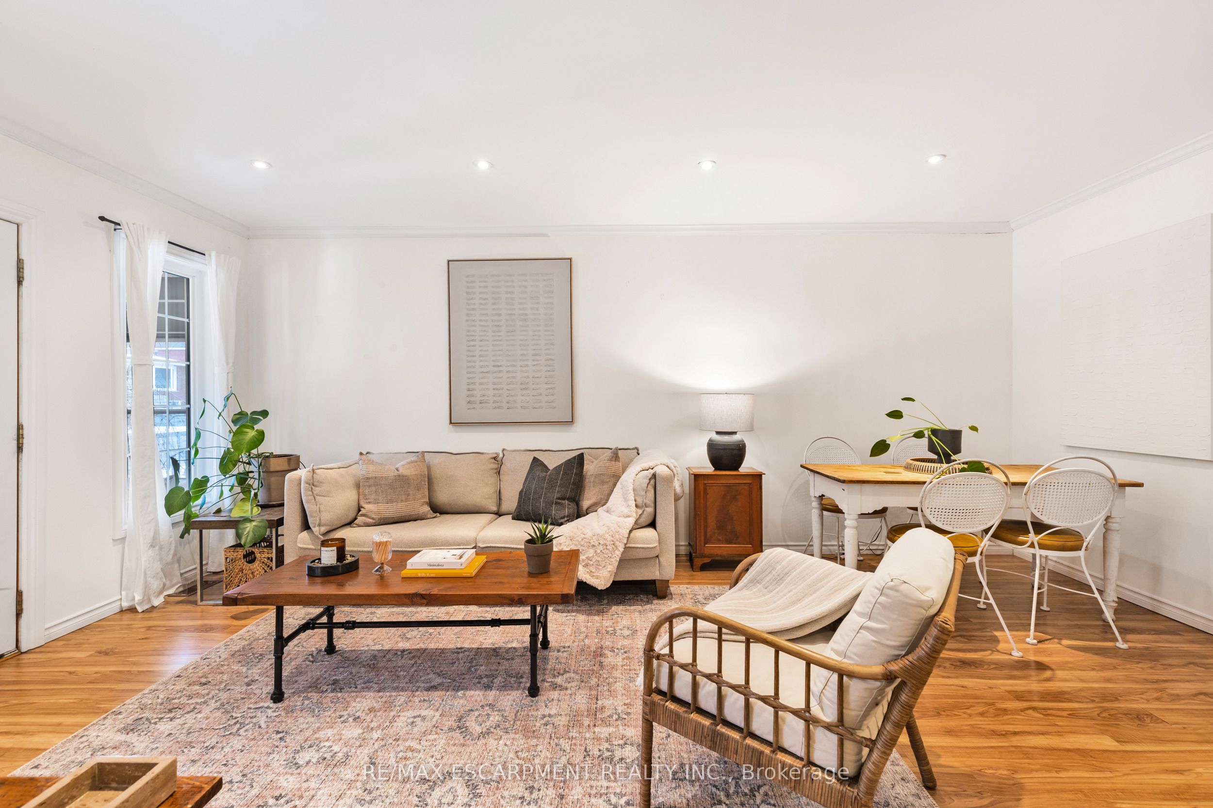 37 East 23rd Street Property Photo 4