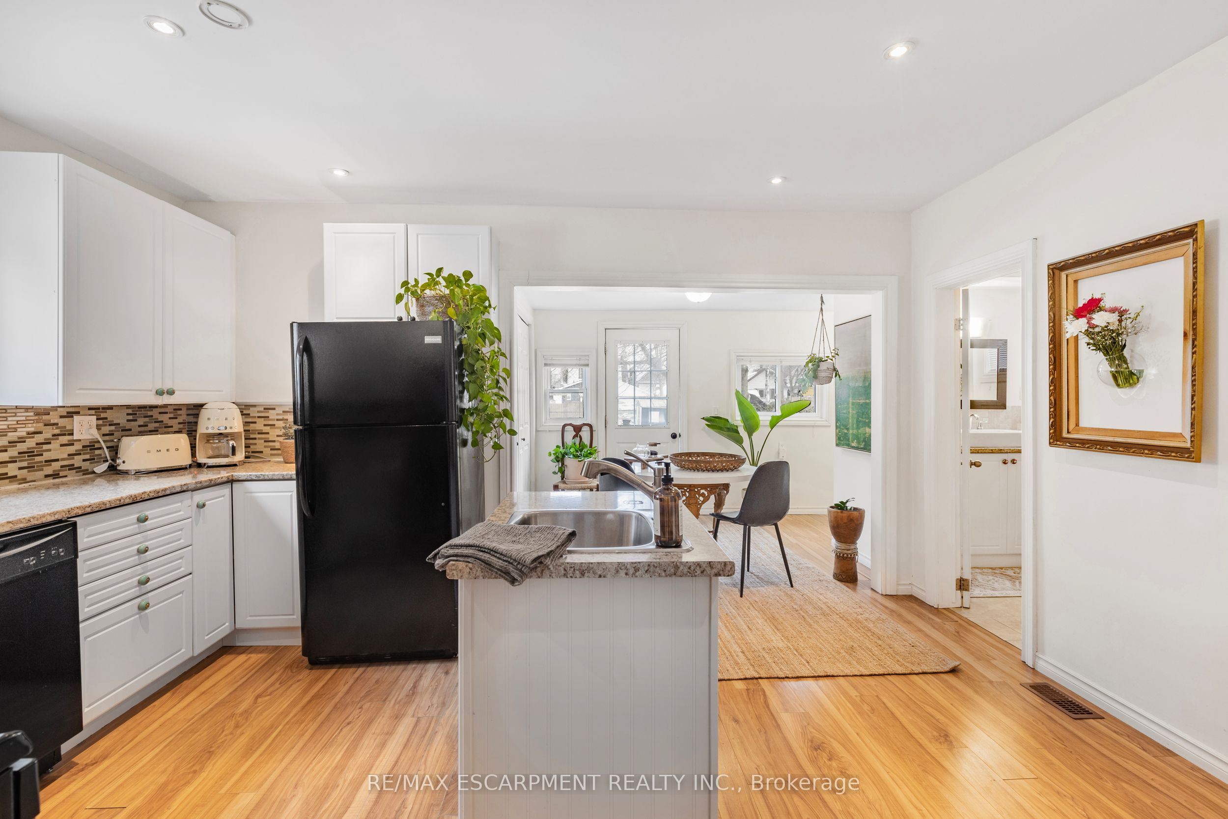 37 East 23rd Street Property Photo 6