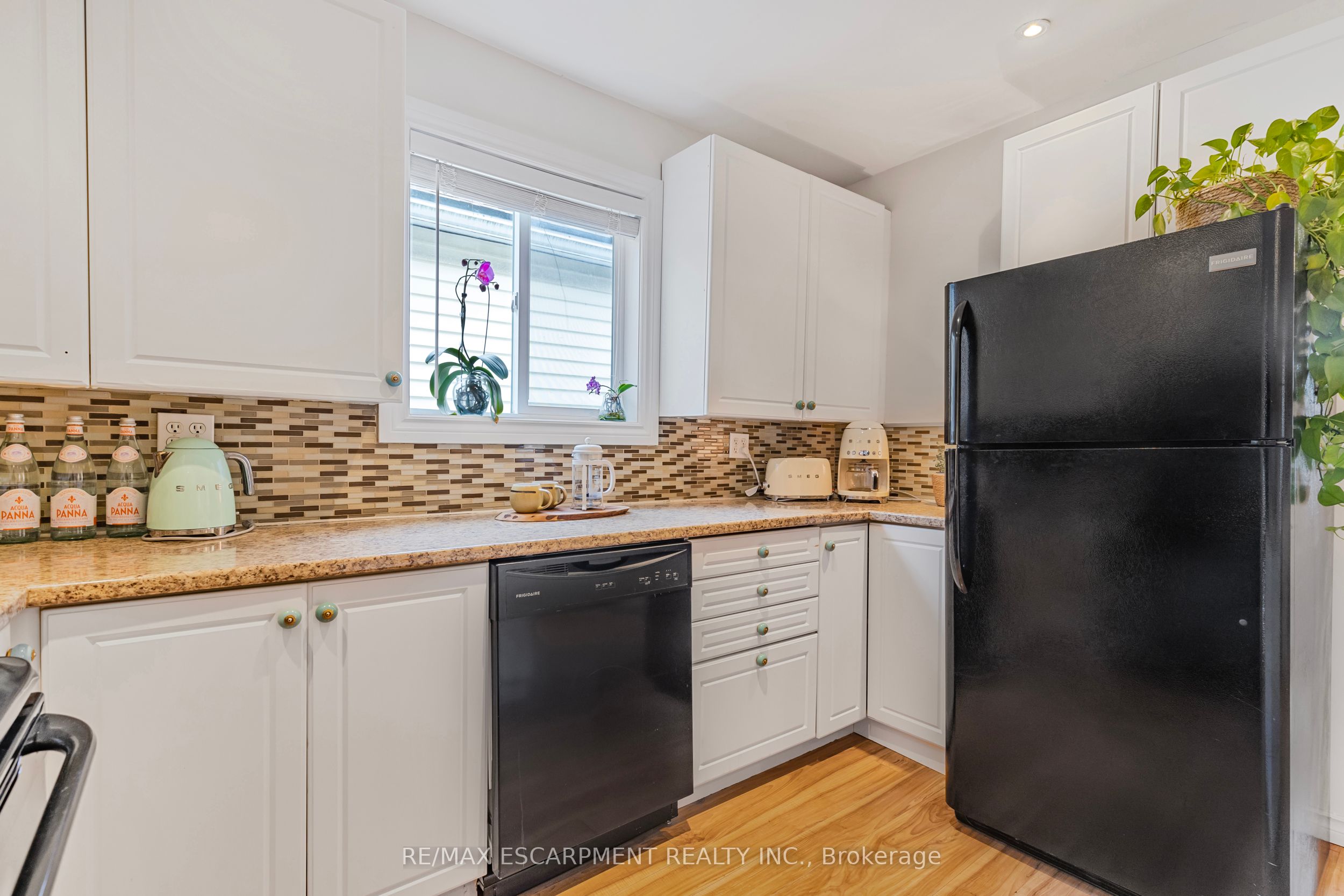 37 East 23rd Street Property Photo 7