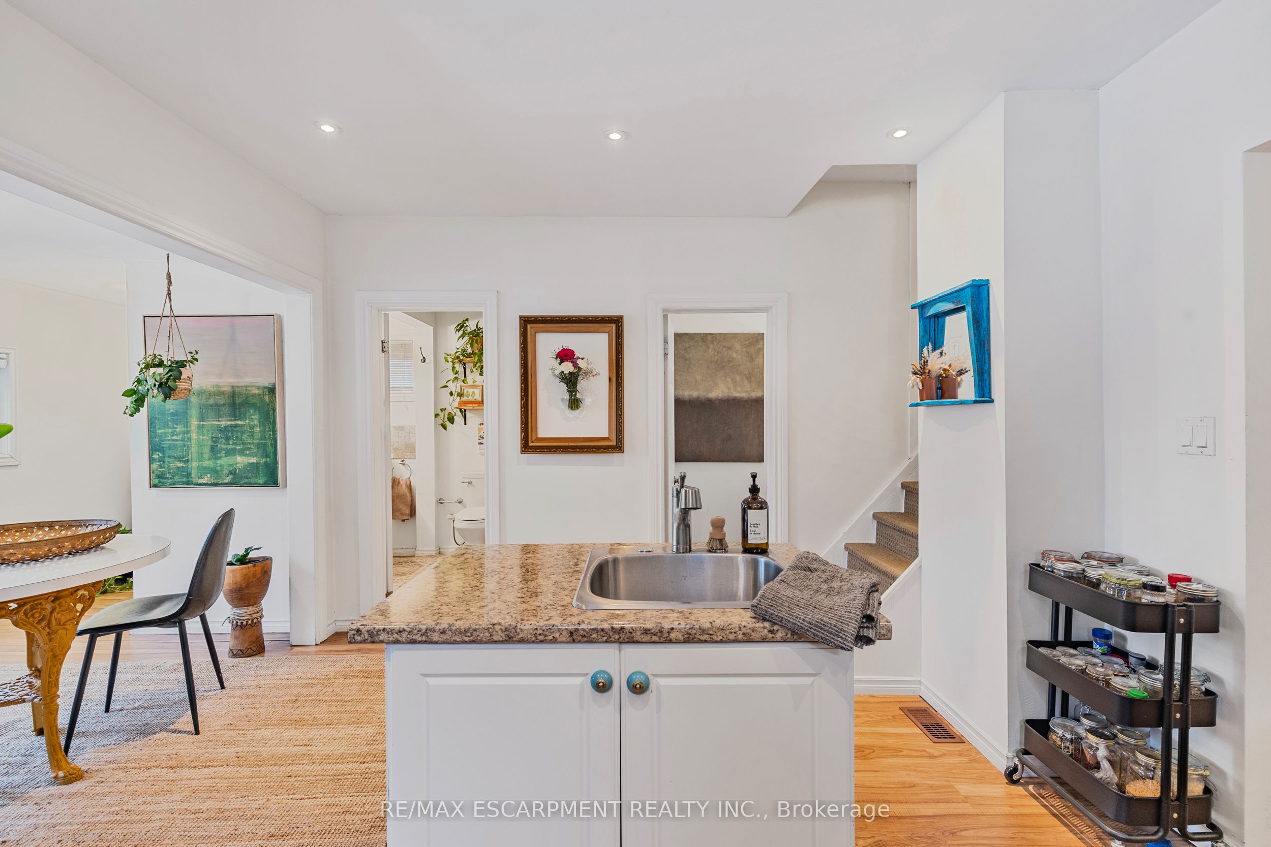 37 East 23rd Street Property Photo 14