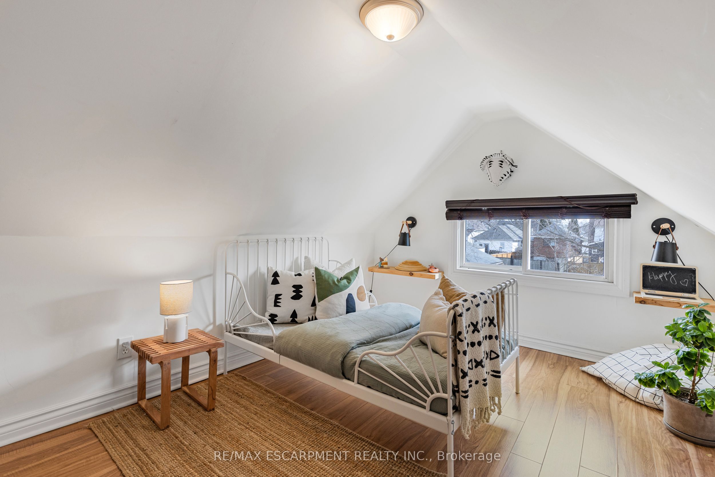 37 East 23rd Street Property Photo 18