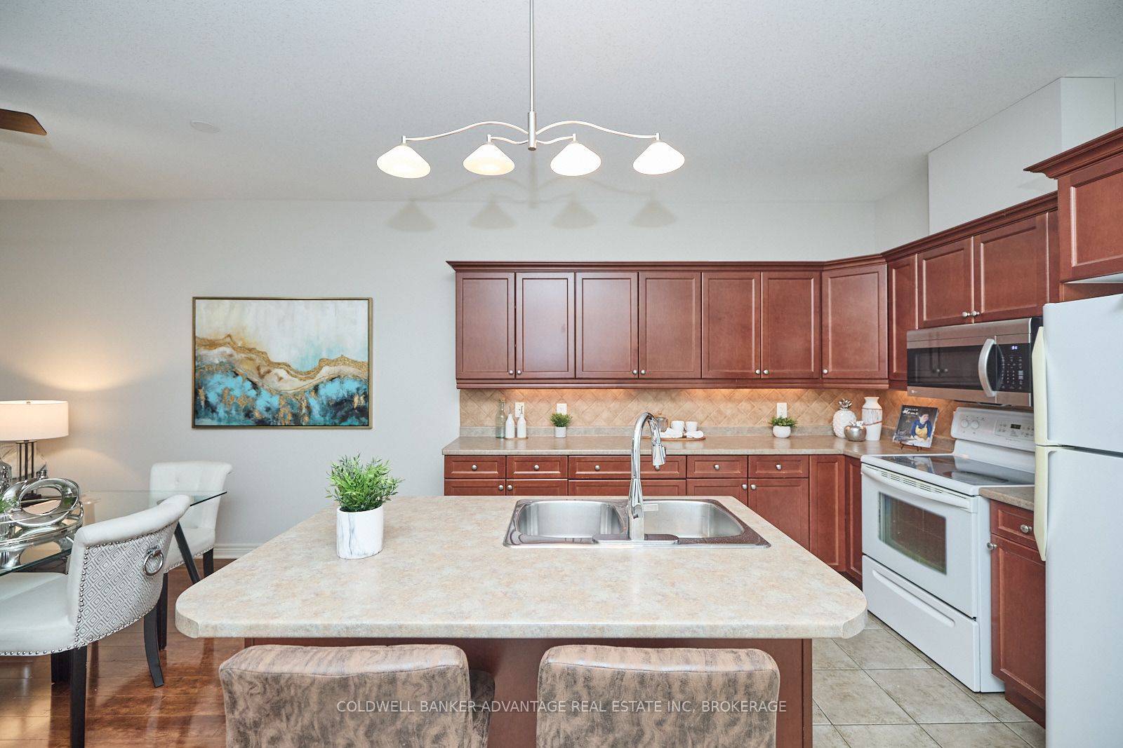 76 Aaron Trl Property Photo 5