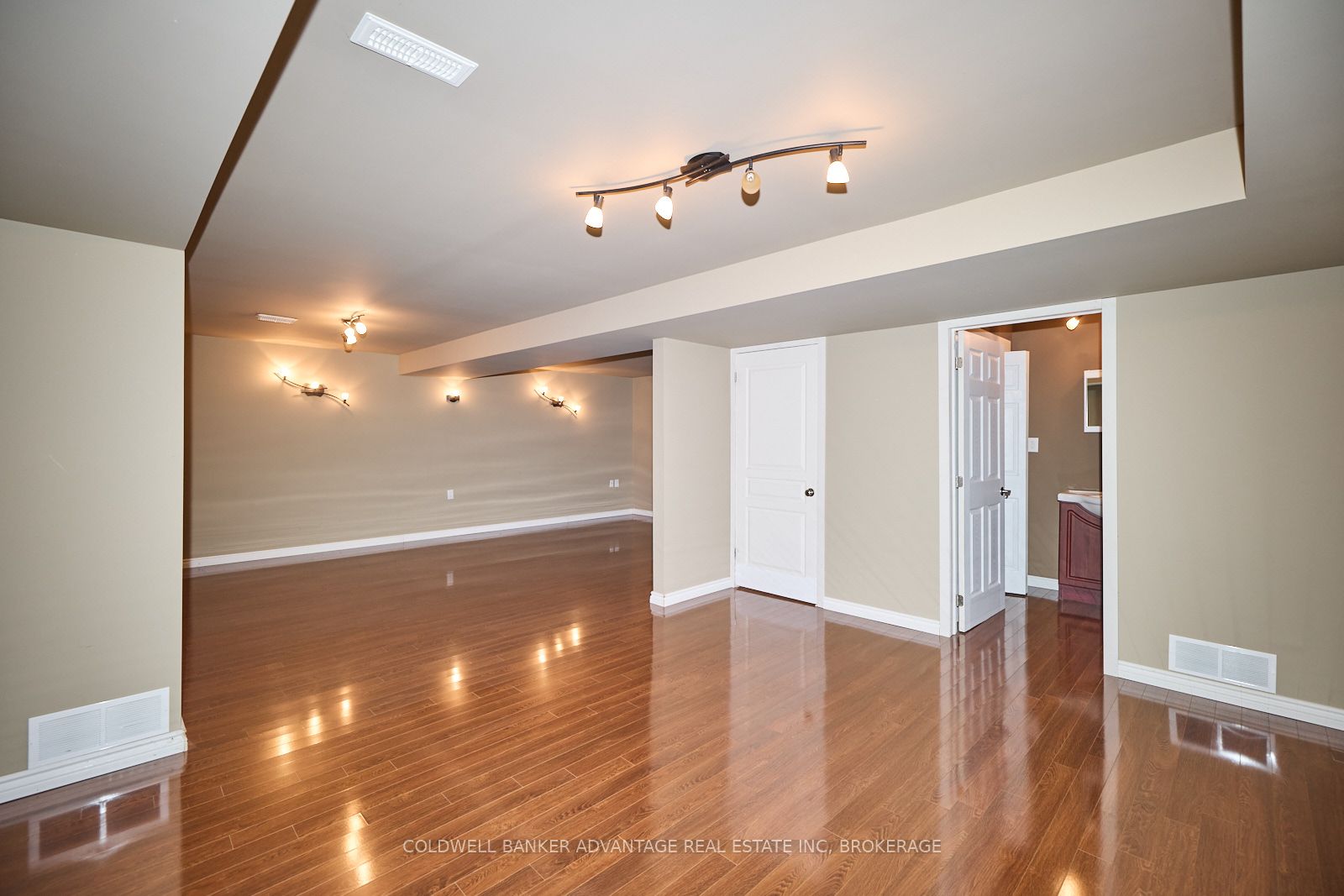 76 Aaron Trl Property Photo 18