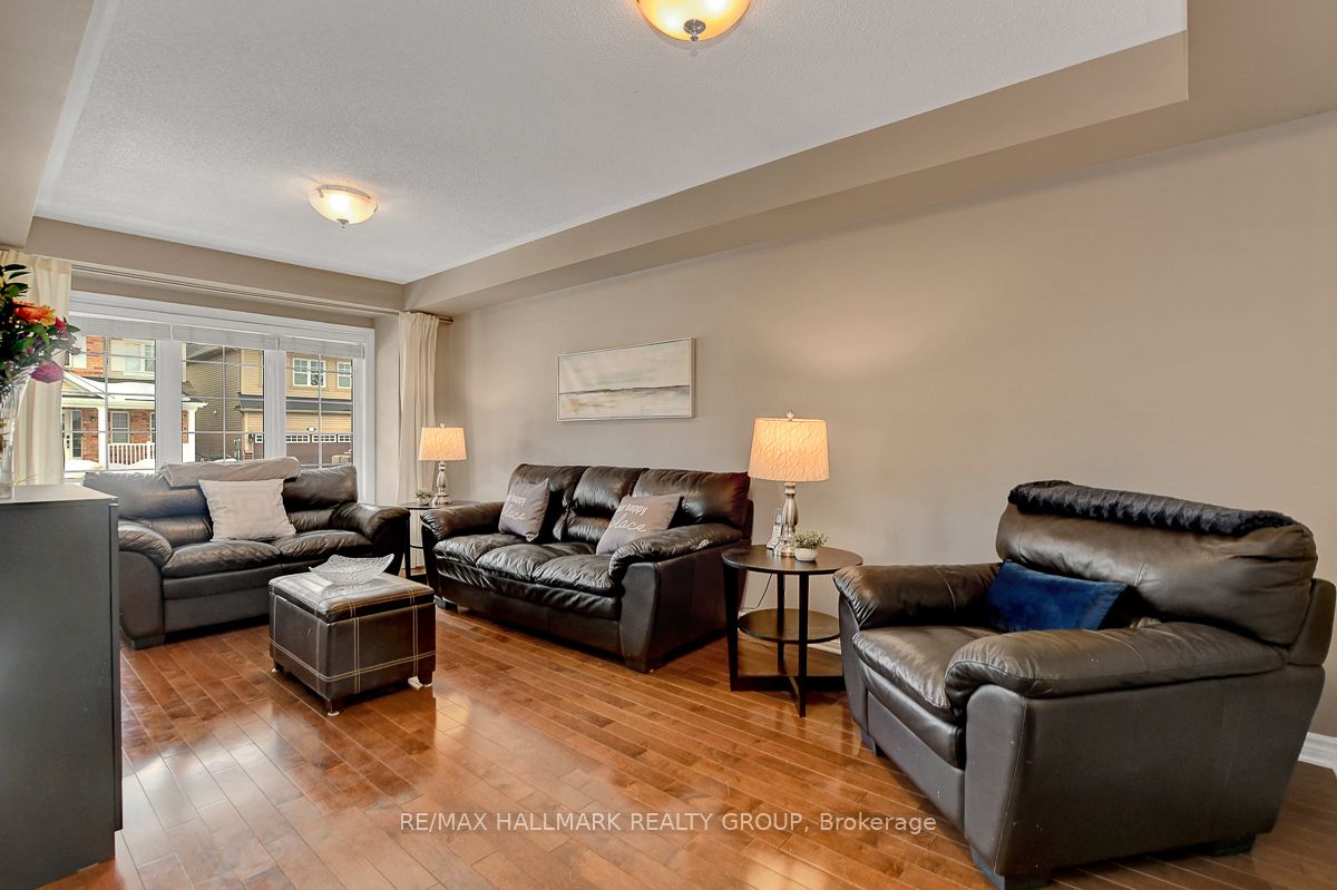 2402 Regatta Avenue Property Photo 6