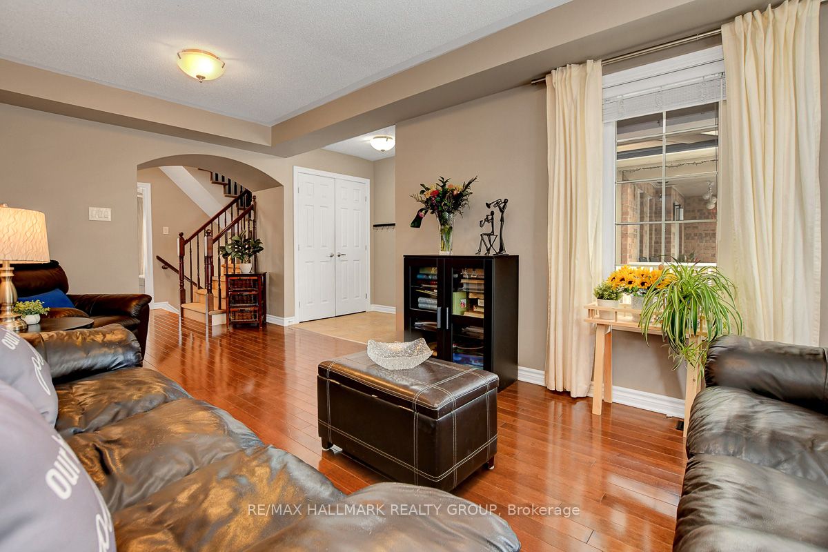 2402 Regatta Avenue Property Photo 9
