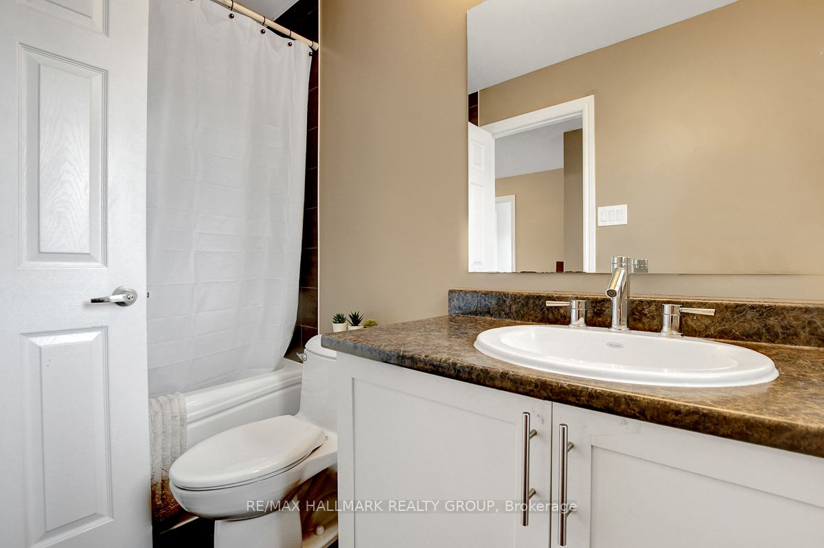 2402 Regatta Avenue Property Photo 30