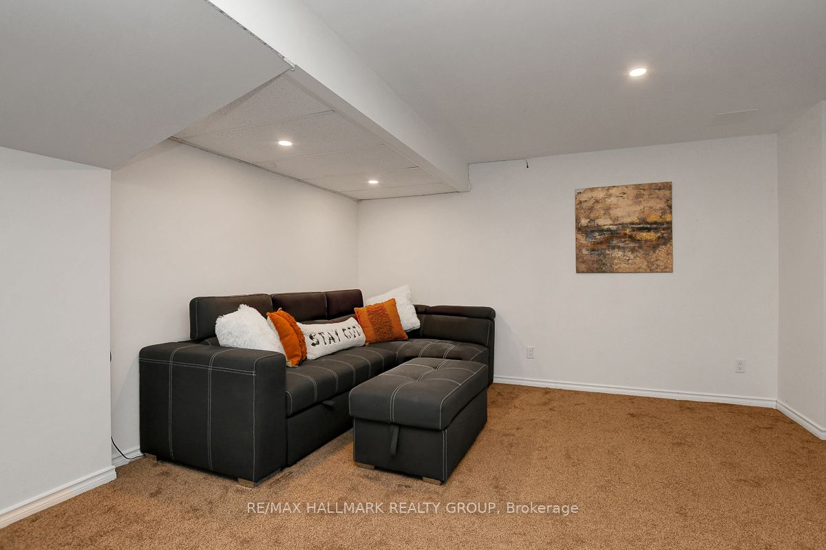 2402 Regatta Avenue Property Photo 33