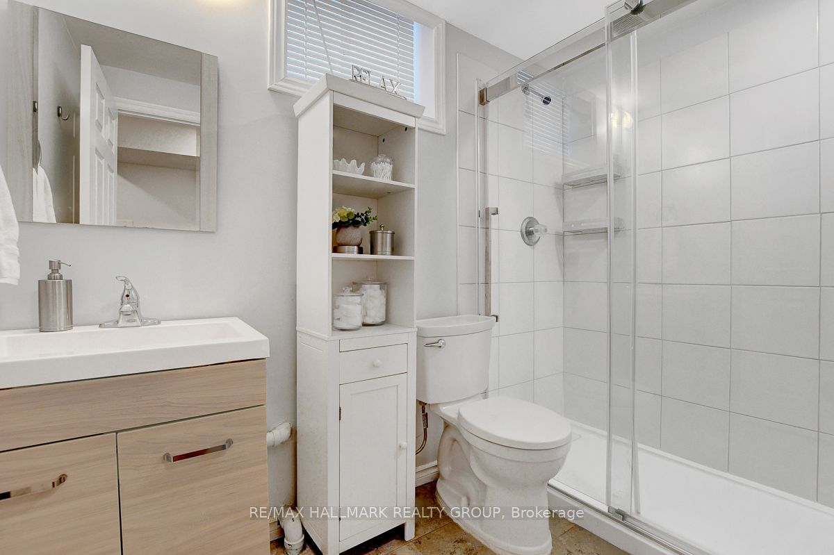 2402 Regatta Avenue Property Photo 37