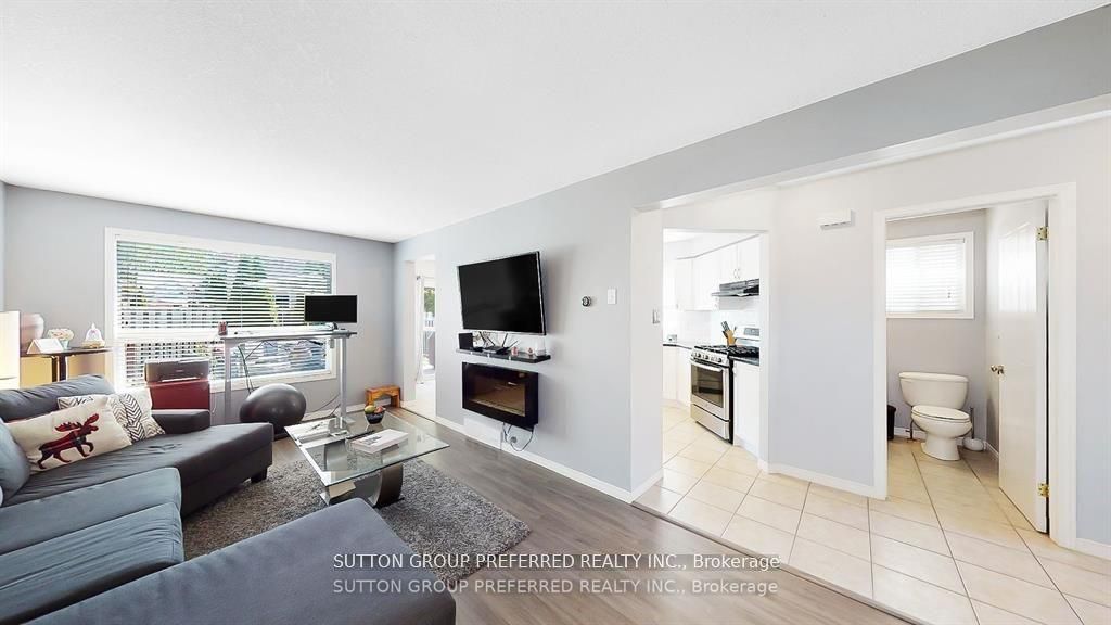 140 Rossmore Court Property Photo 11