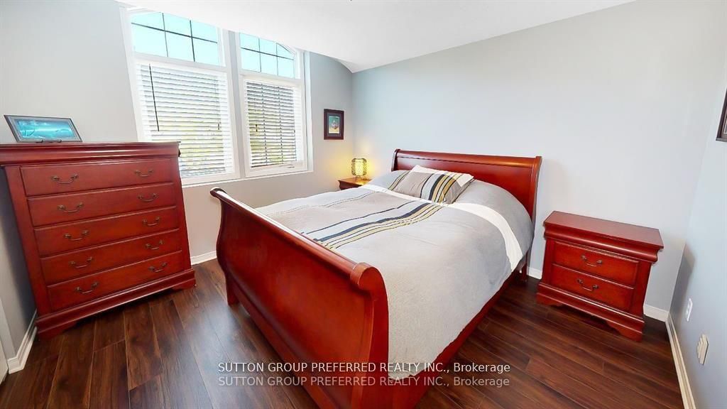 140 Rossmore Court Property Photo 17