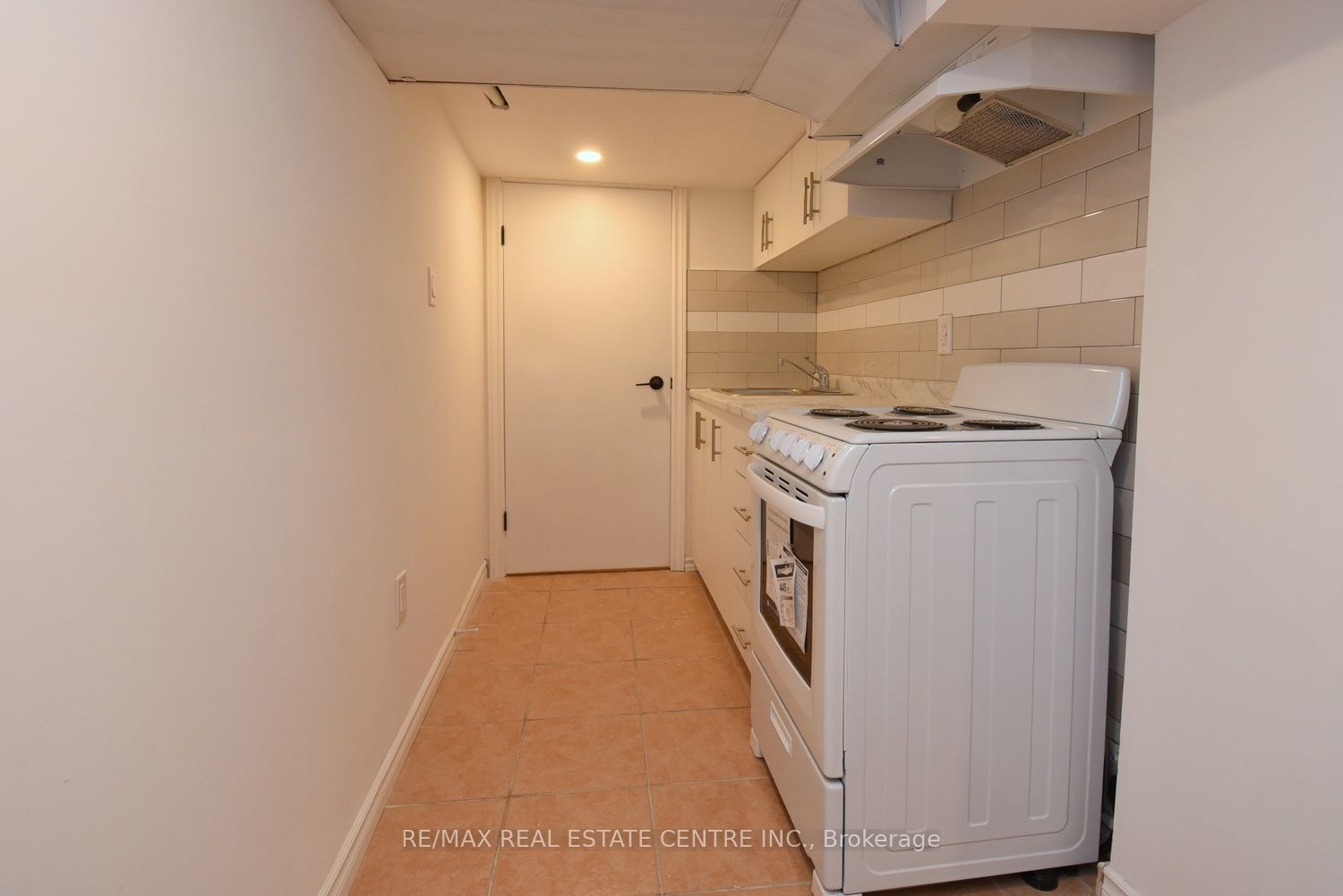 14 Graham Avenue Property Photo 23