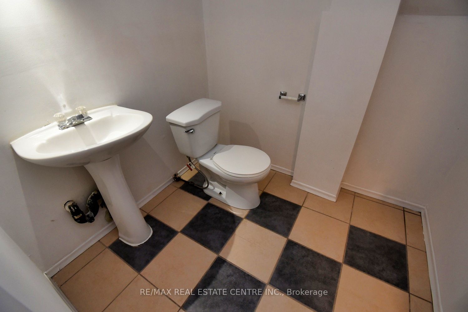 14 Graham Avenue Property Photo 25