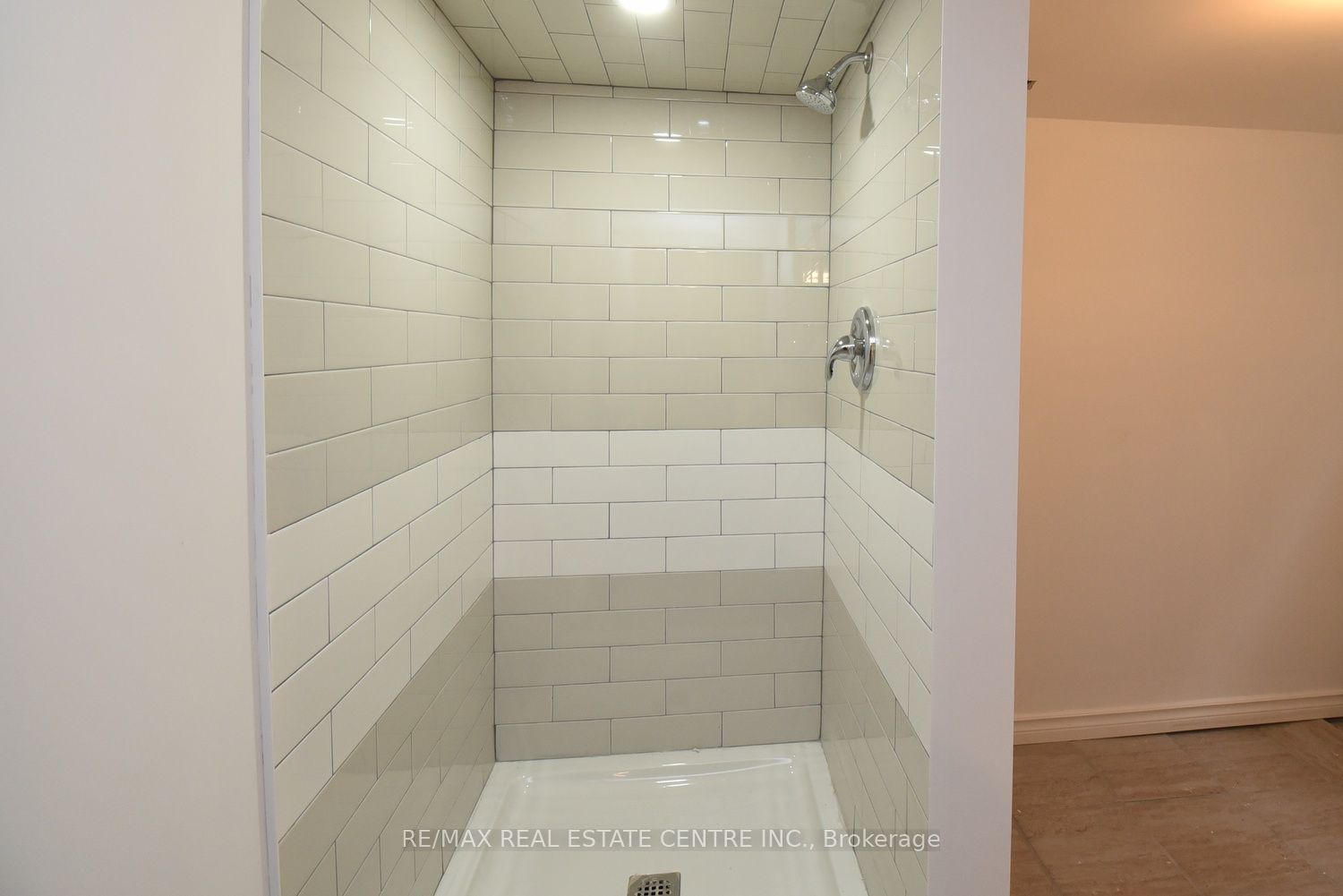 14 Graham Avenue Property Photo 26