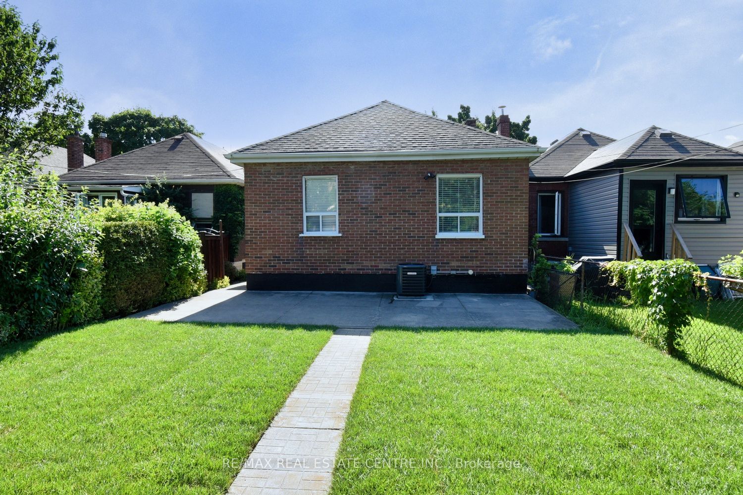 14 Graham Avenue Property Photo 27