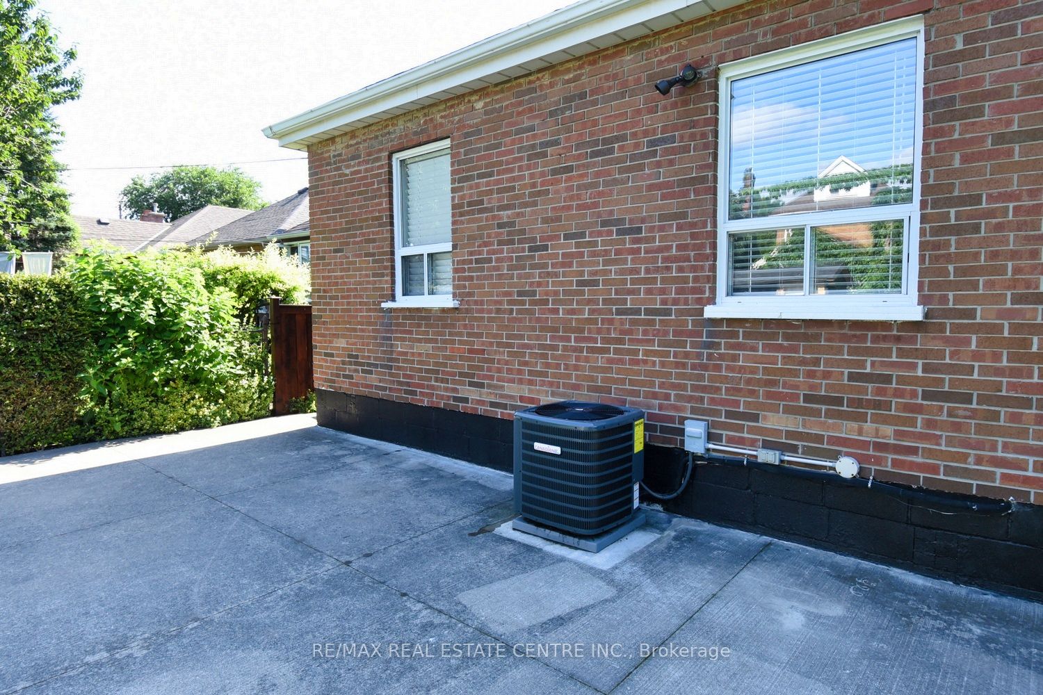 14 Graham Avenue Property Photo 28