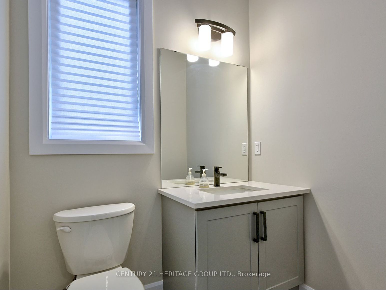 6429 Royal Magnolia Ave Property Photo 3