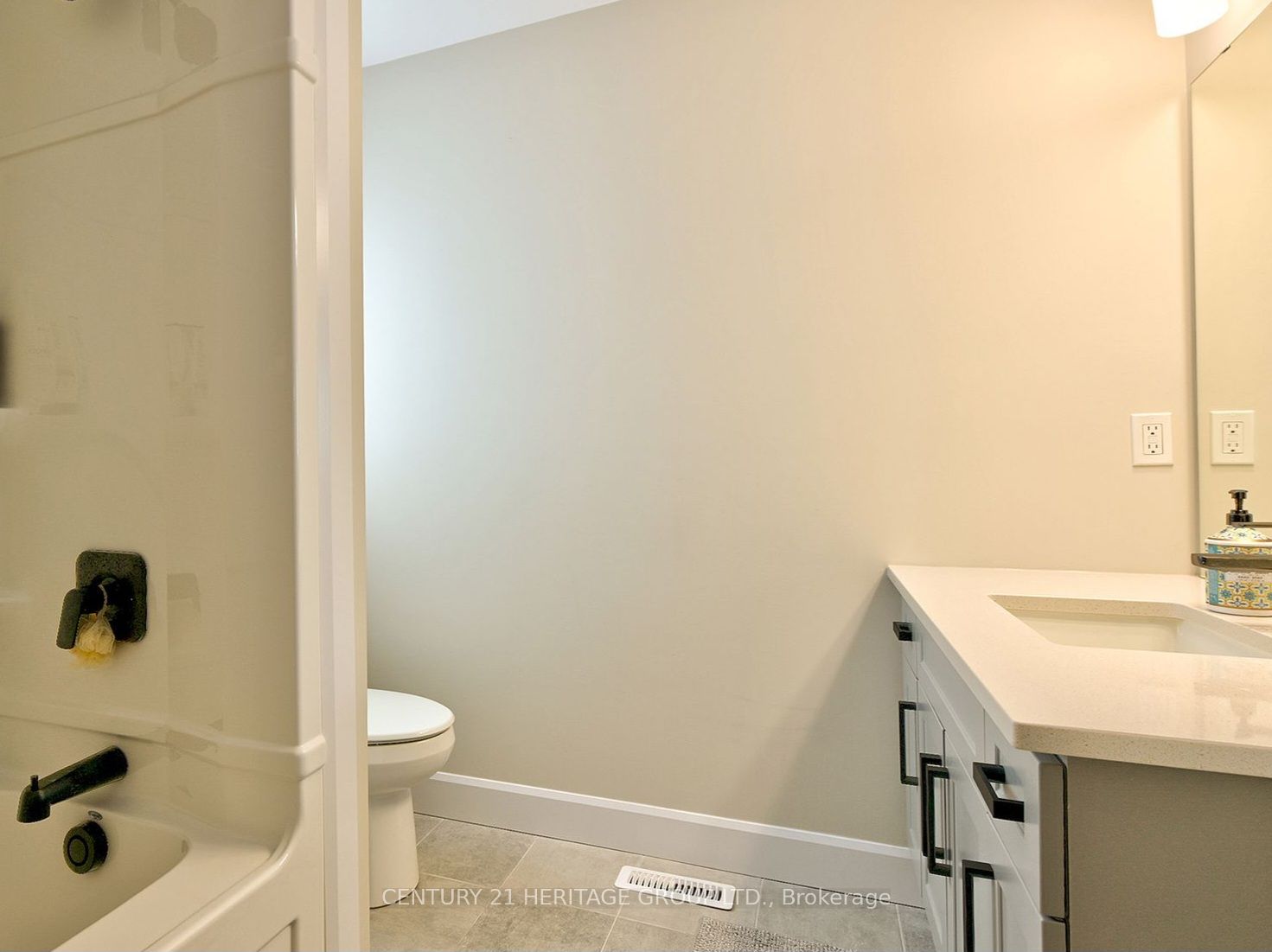 6429 Royal Magnolia Ave Property Photo 15