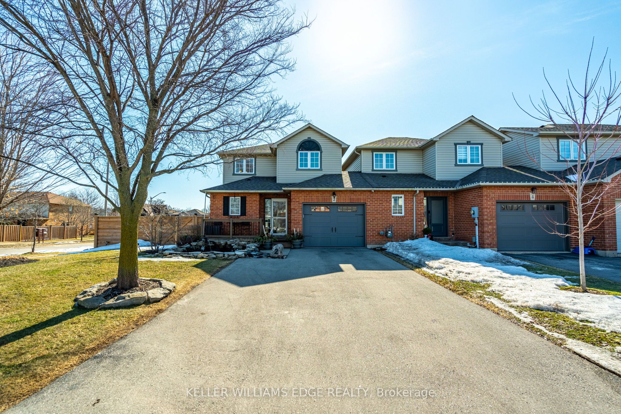 2 Bronte Court Property Photo 2