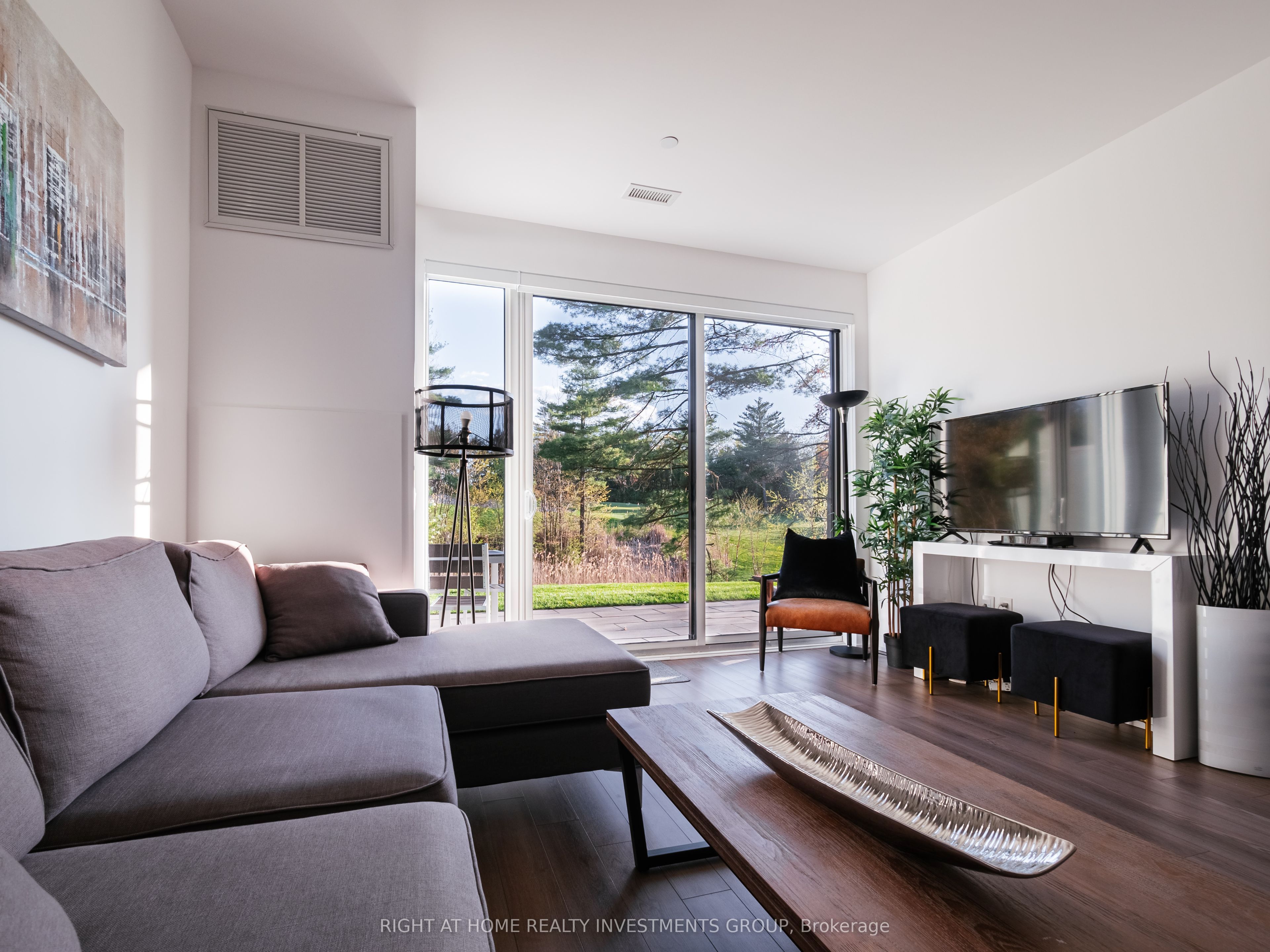 #114 - 120 Carrick Terrace Property Photo 4