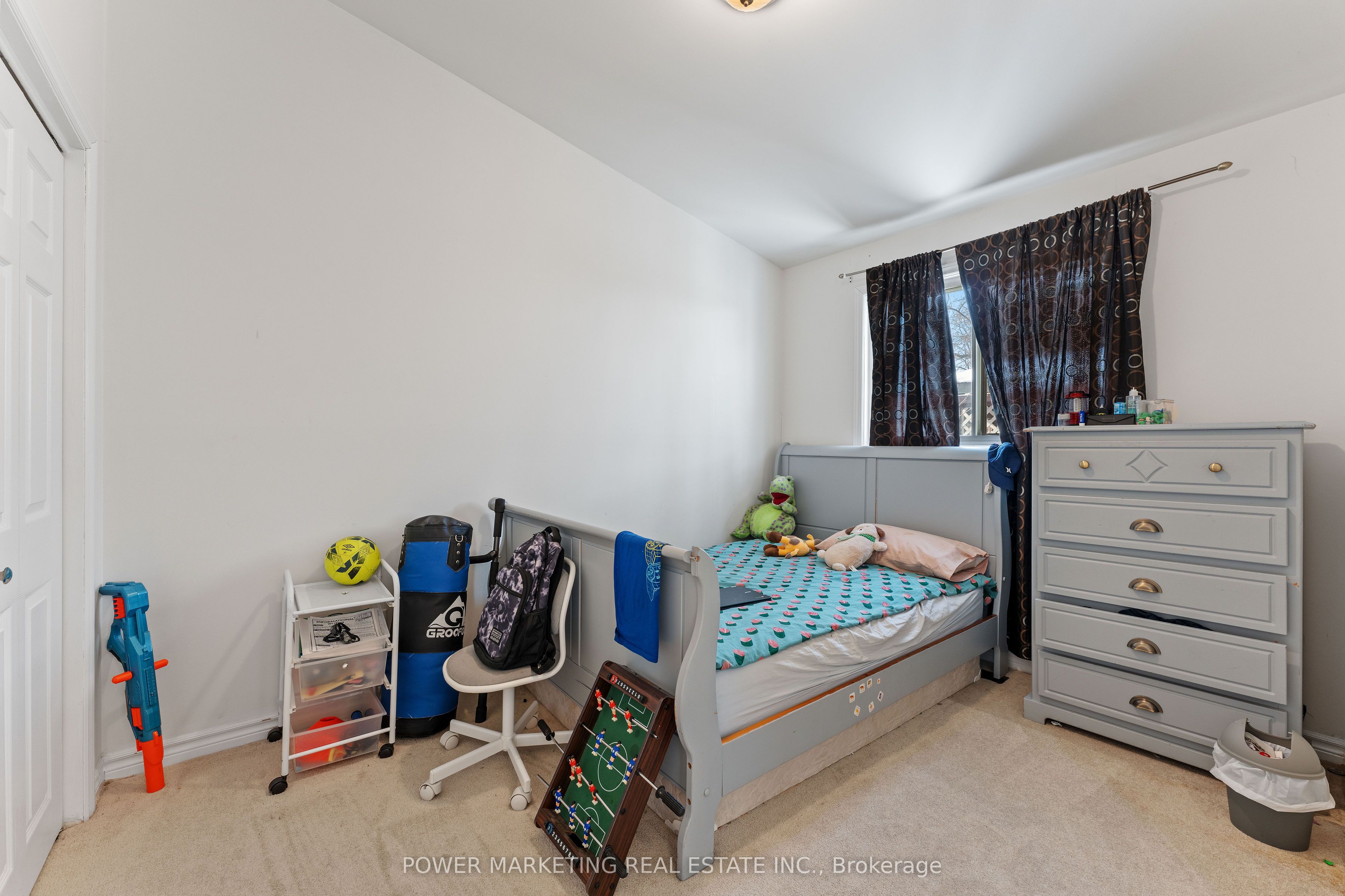 935 Goren Avenue Property Photo 11