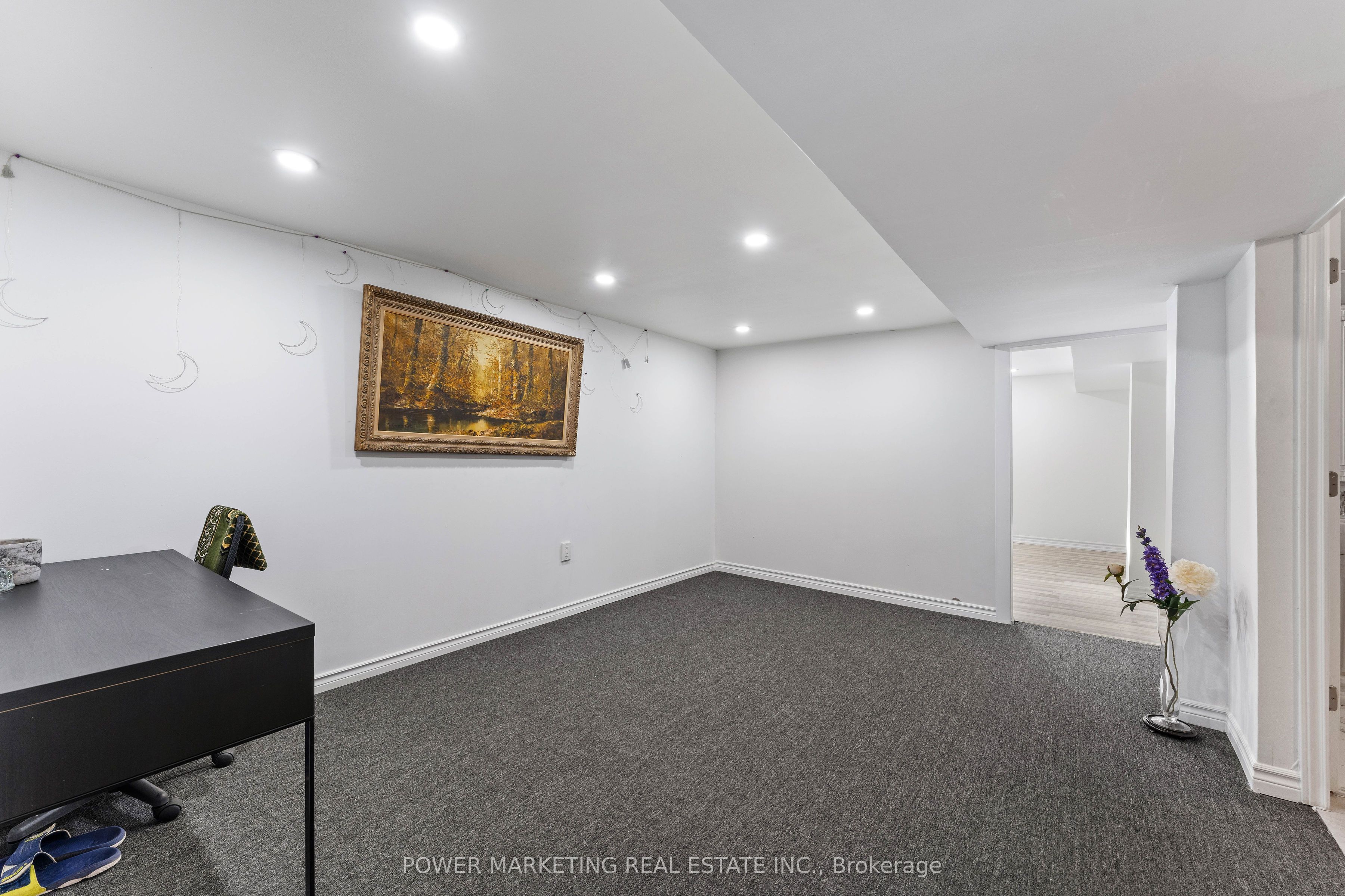 935 Goren Avenue Property Photo 14