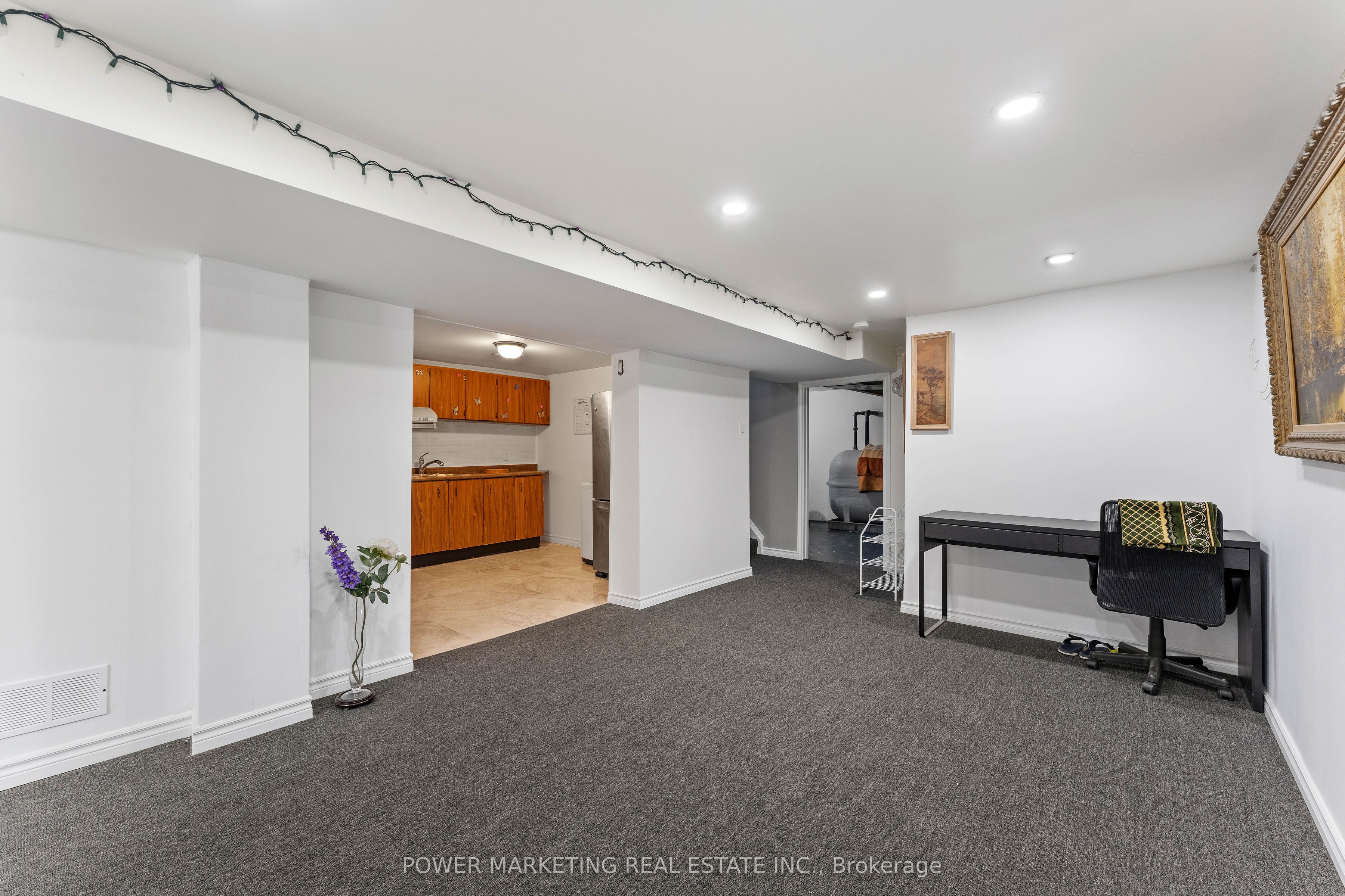 935 Goren Avenue Property Photo 15