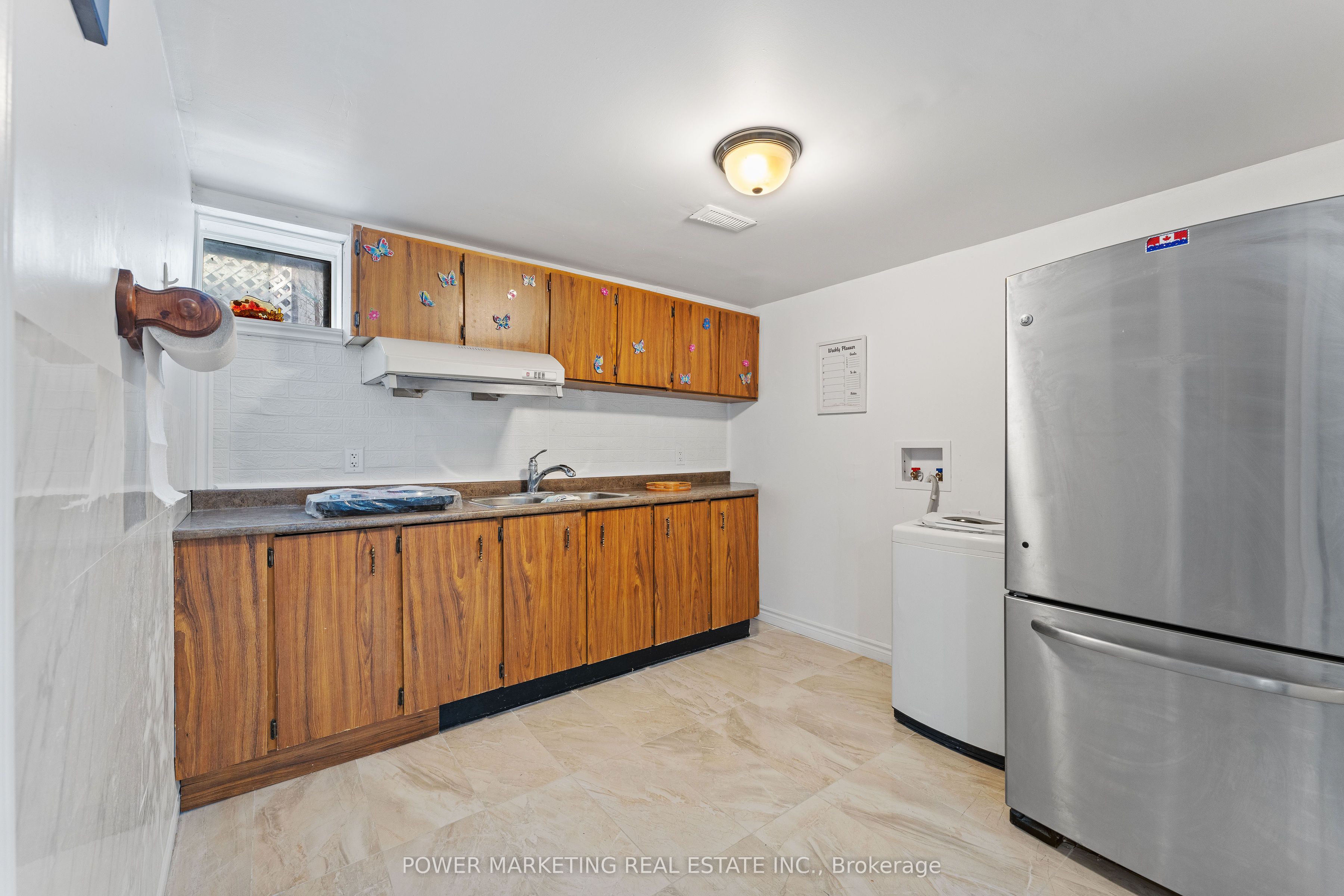 935 Goren Avenue Property Photo 16