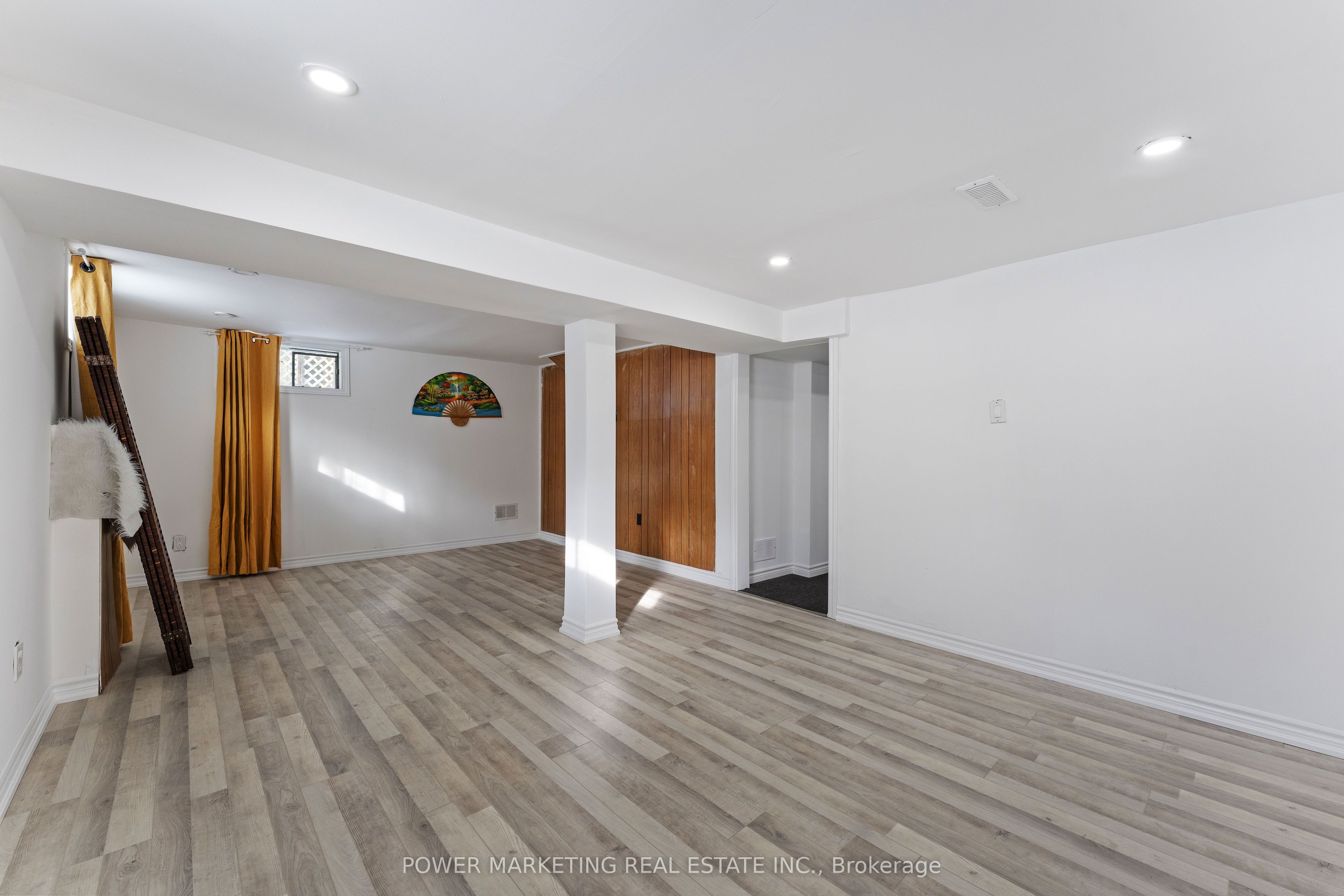 935 Goren Avenue Property Photo 18