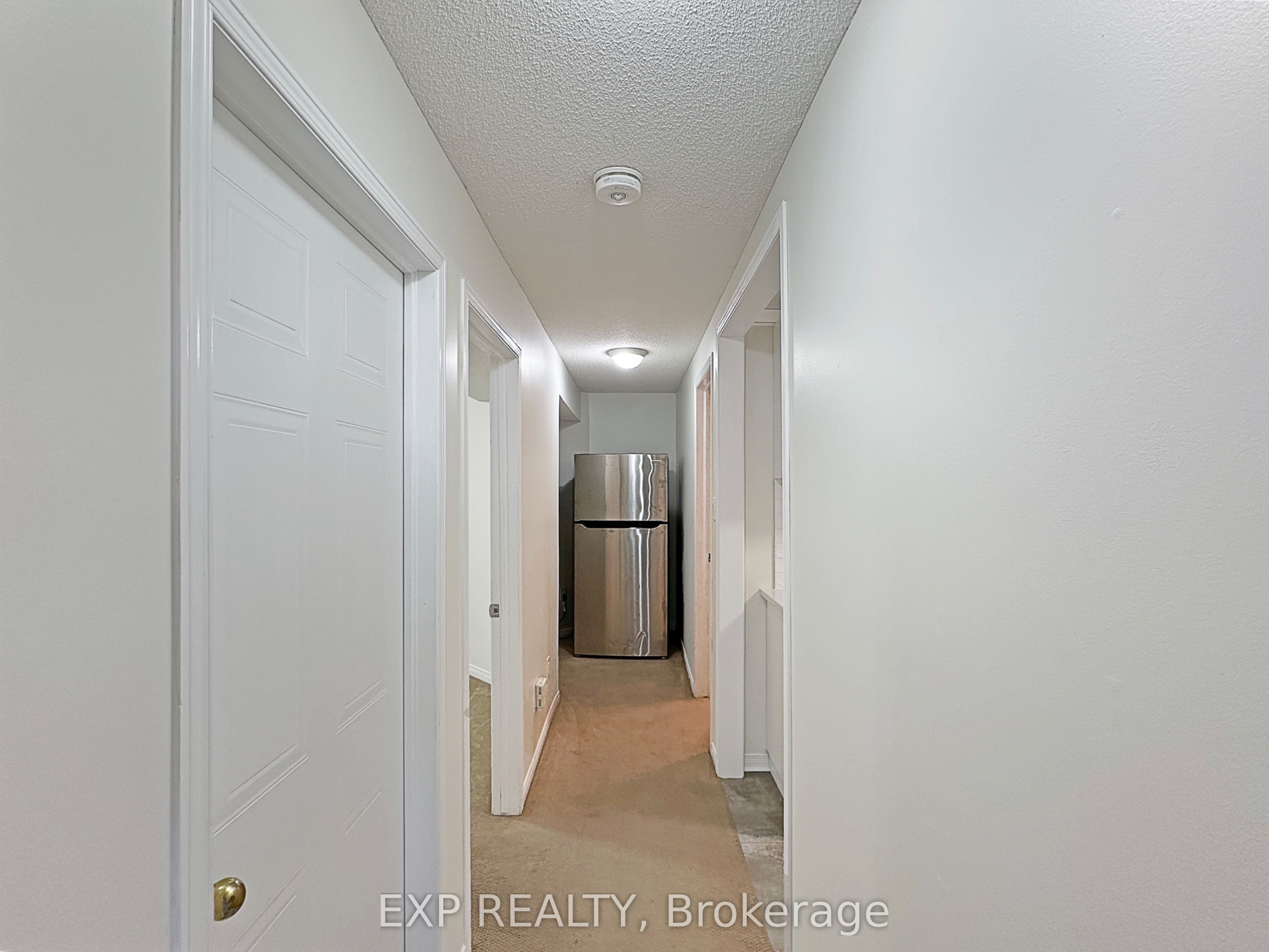 #lower - 86 Loggers Grove Property Photo 8