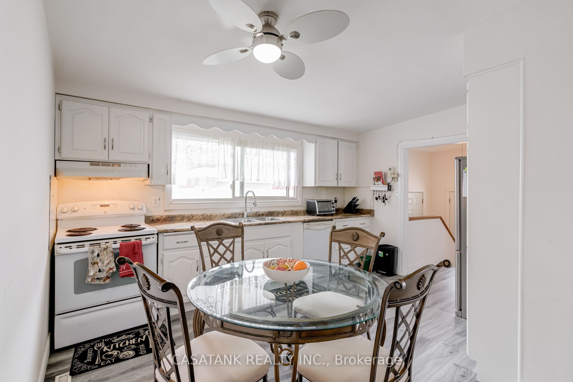 14 Ronaldshay Avenue Property Photo 9