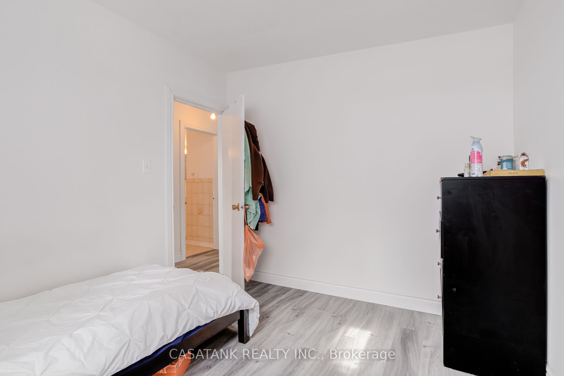 14 Ronaldshay Avenue Property Photo 17