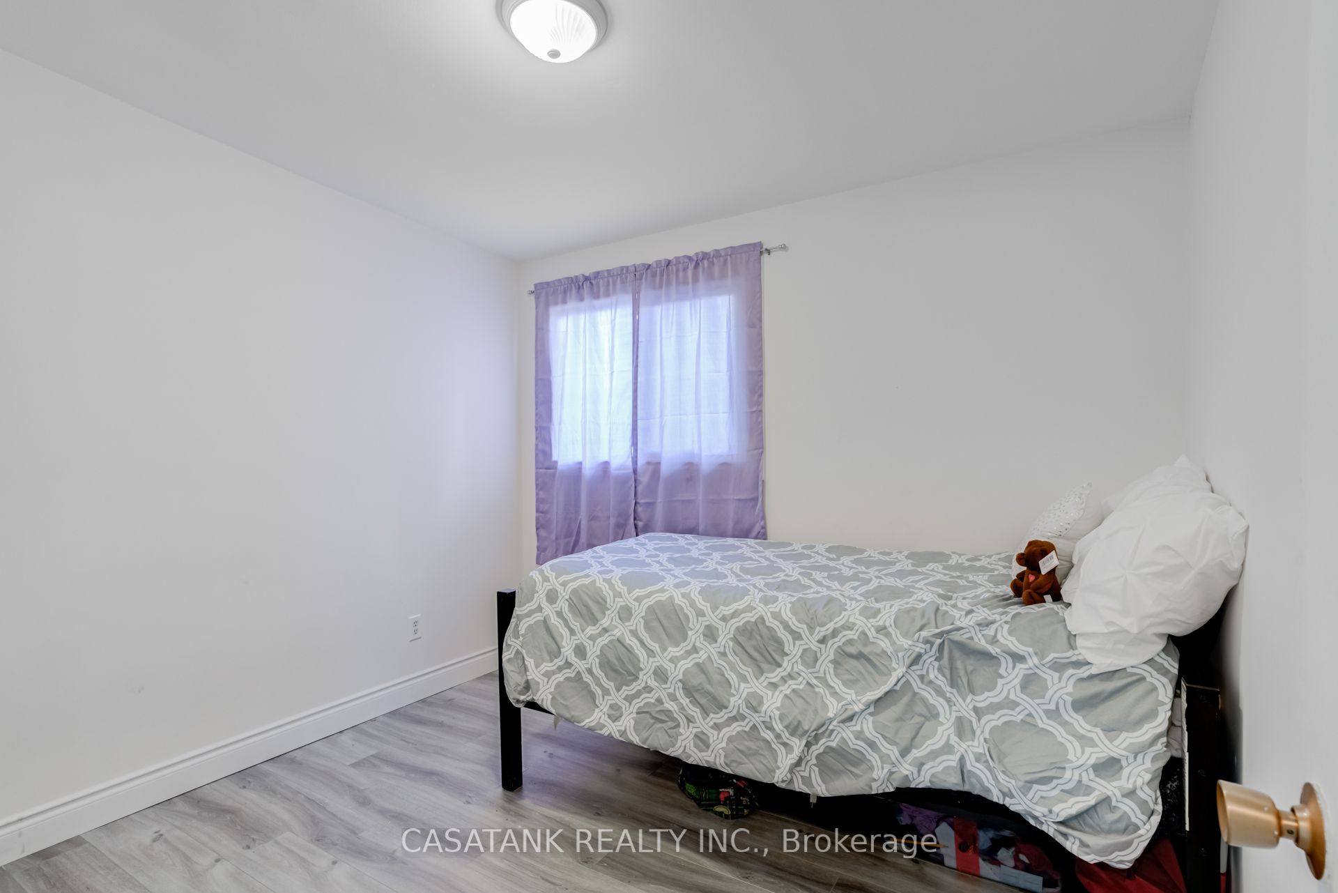 14 Ronaldshay Avenue Property Photo 18