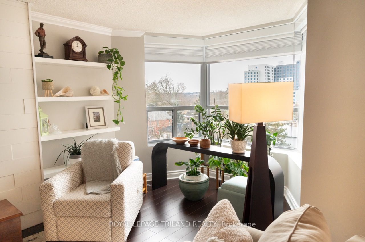 #612 - 600 Talbot Street Property Photo 11