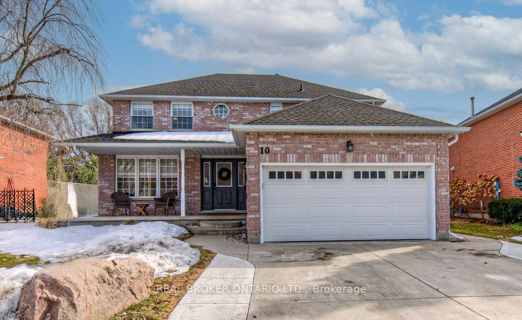 10 Hume Dr Property Photo 2