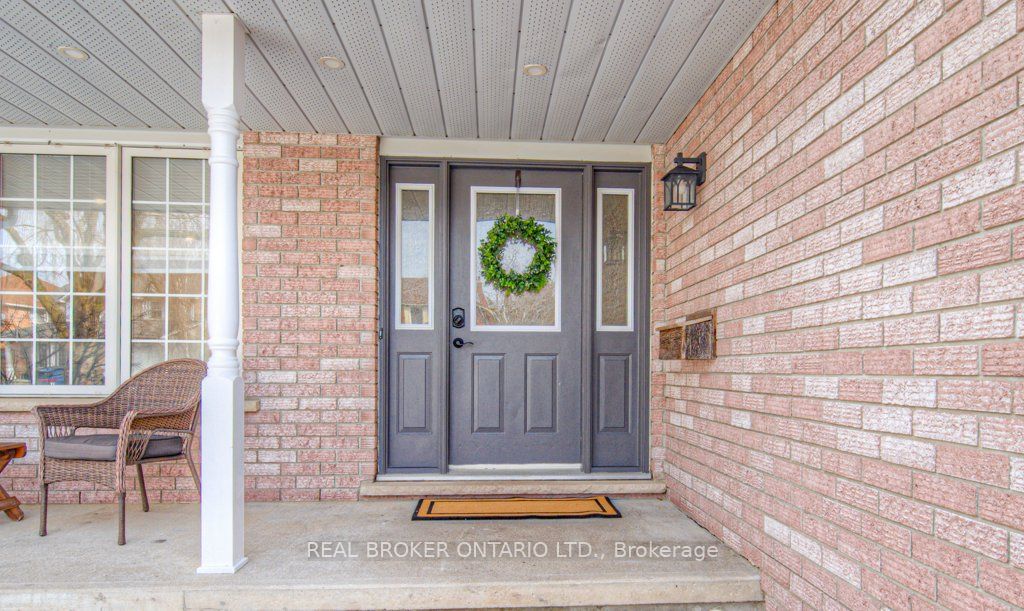 10 Hume Dr Property Photo 3