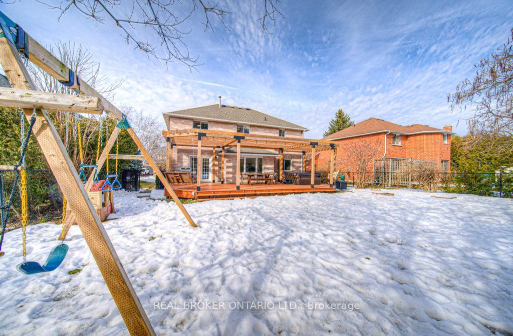 10 Hume Dr Property Photo 42