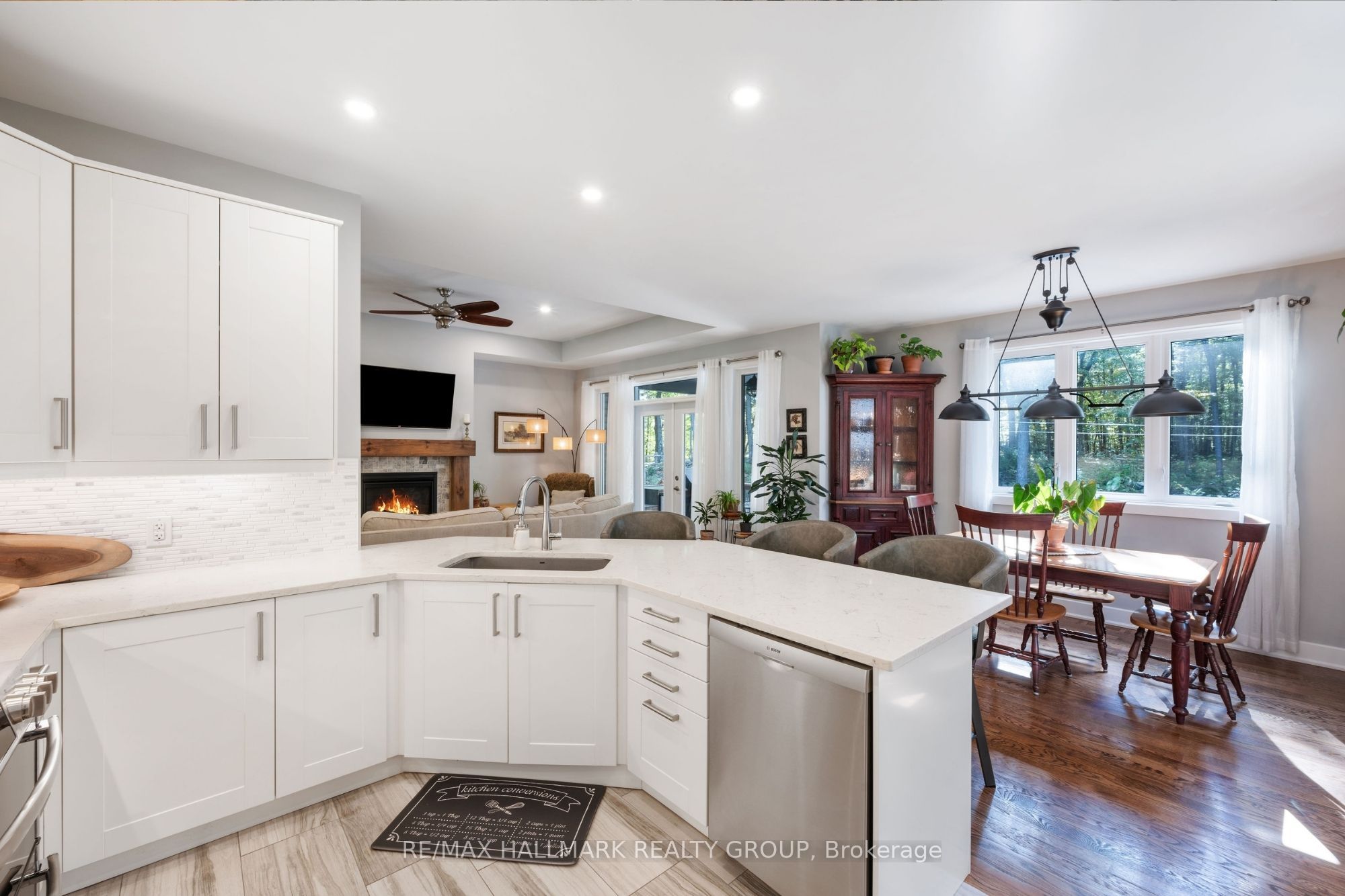 691 Ebbs Bay Road Property Photo 11