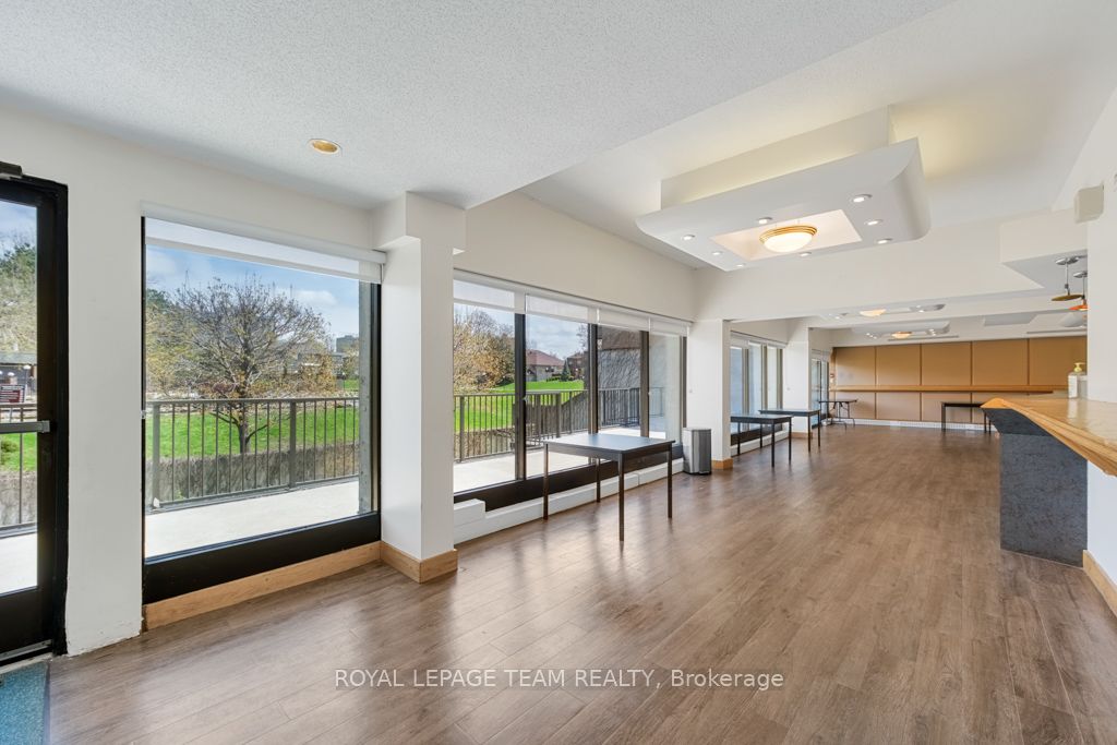 #339 - 515 St. Laurent Boulevard Property Photo 26