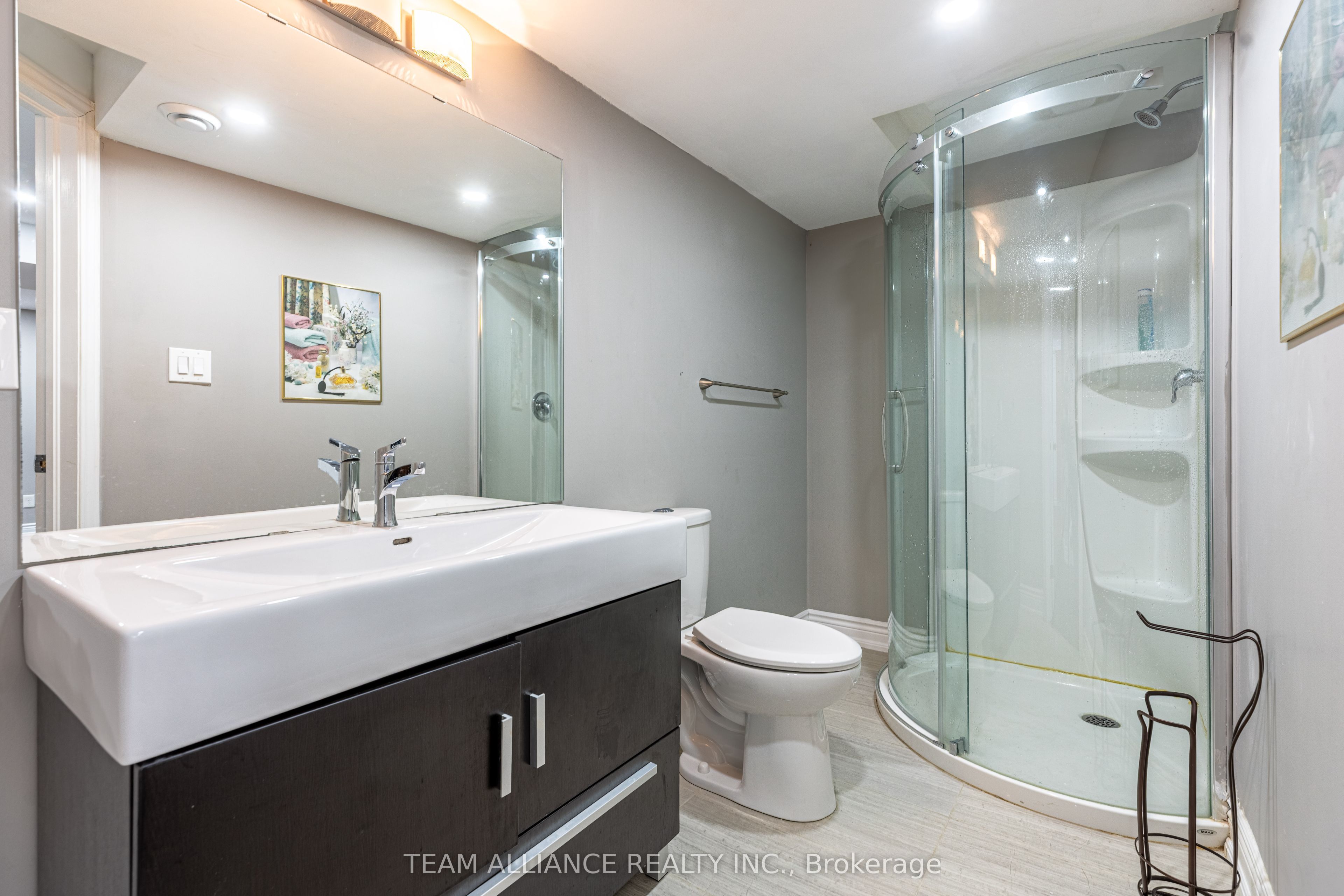 3239 Singleton Avenue Property Photo 22