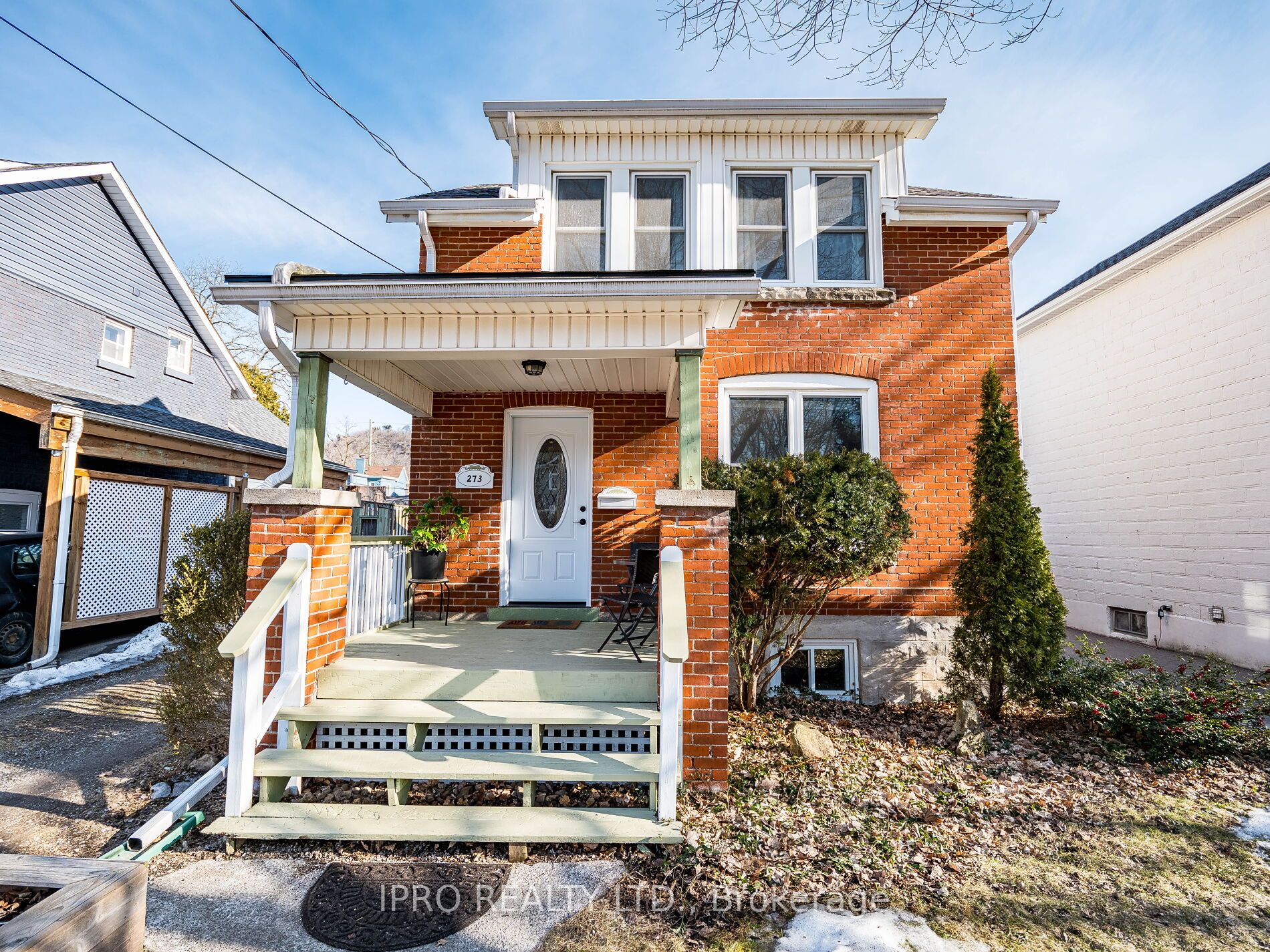 273 Macnab Street Property Photo 1