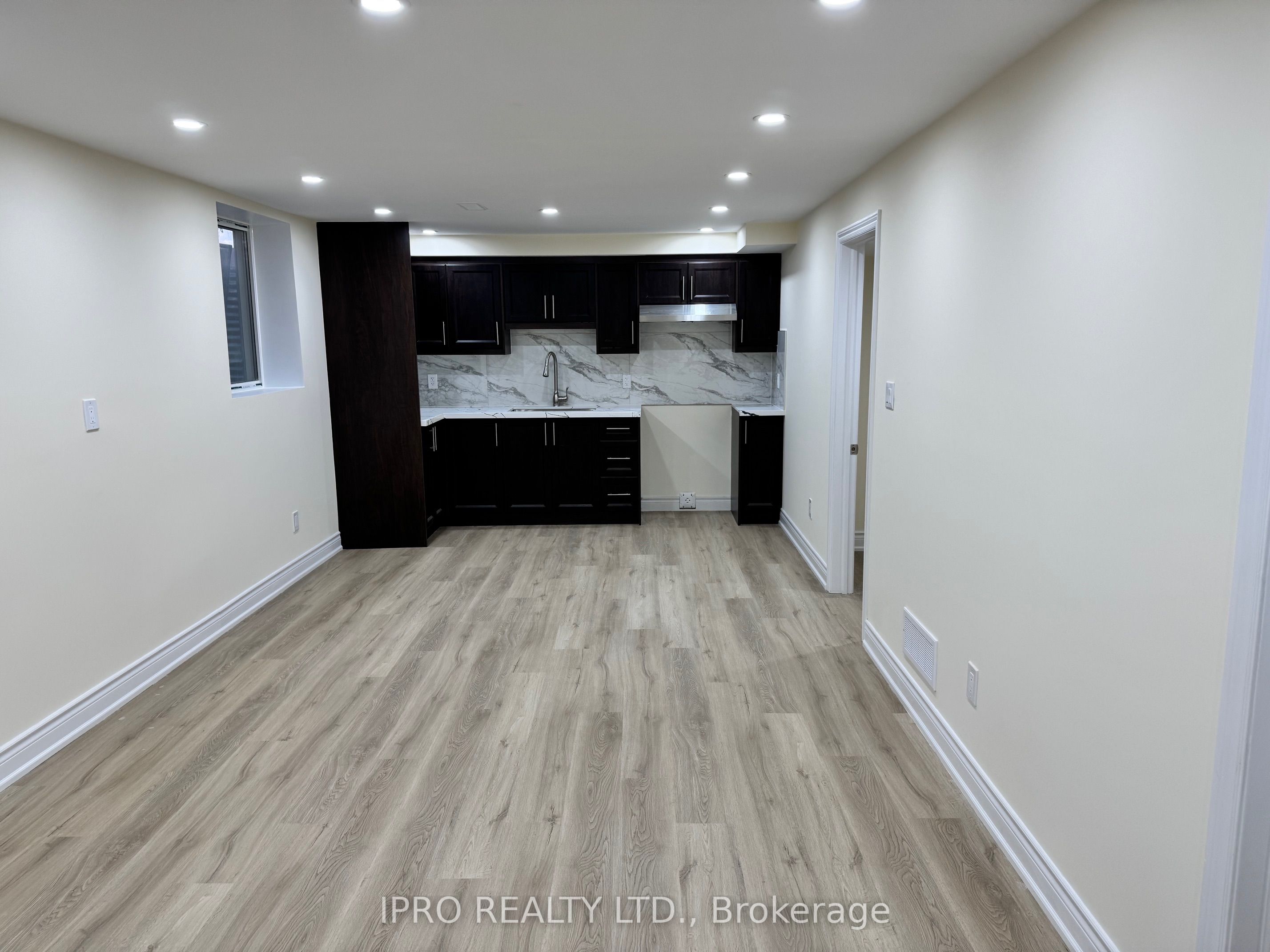 260 Palace Street Property Photo