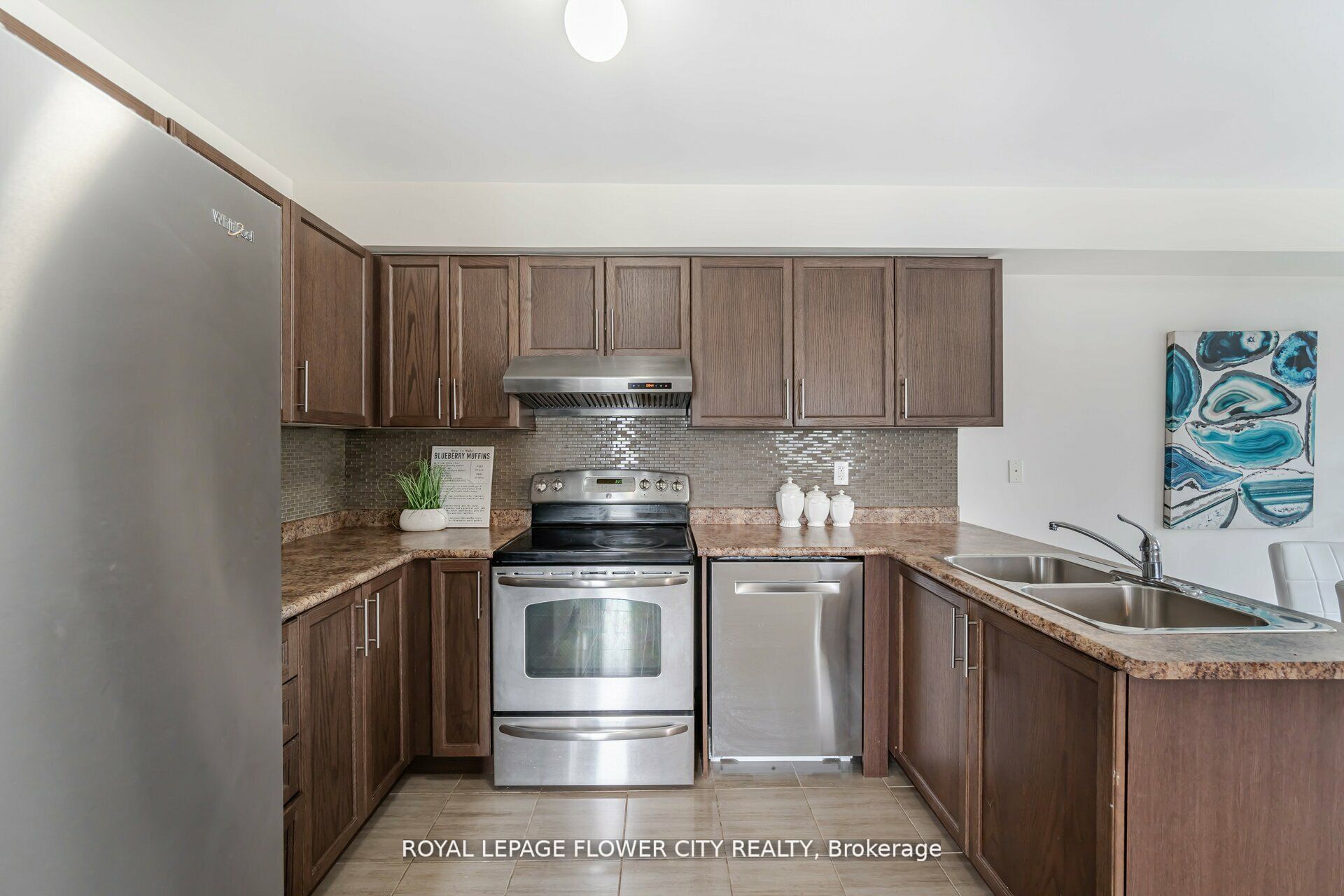 89 Todd Crescent Property Photo 11