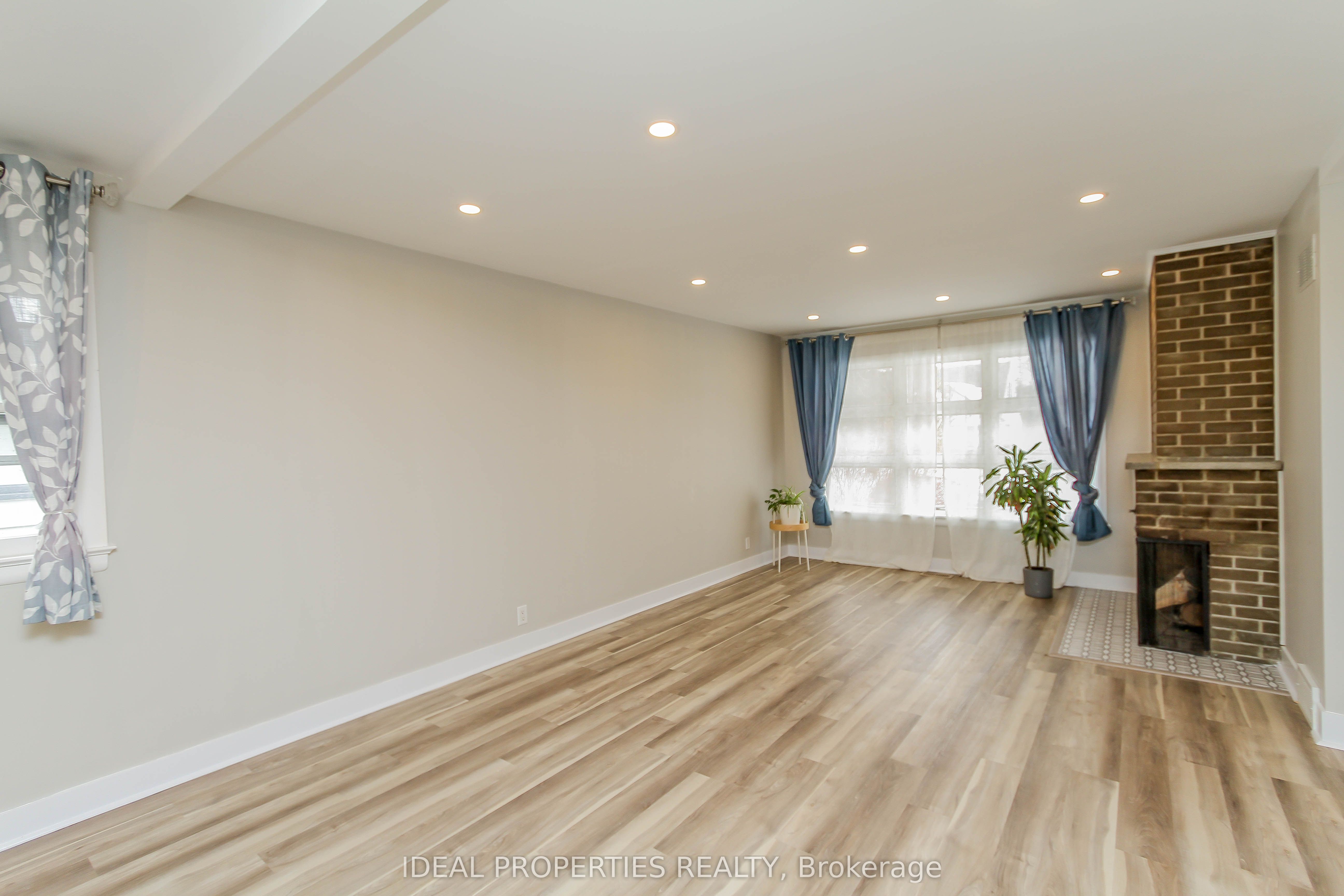 2065 Honeywell Avenue Property Photo 6