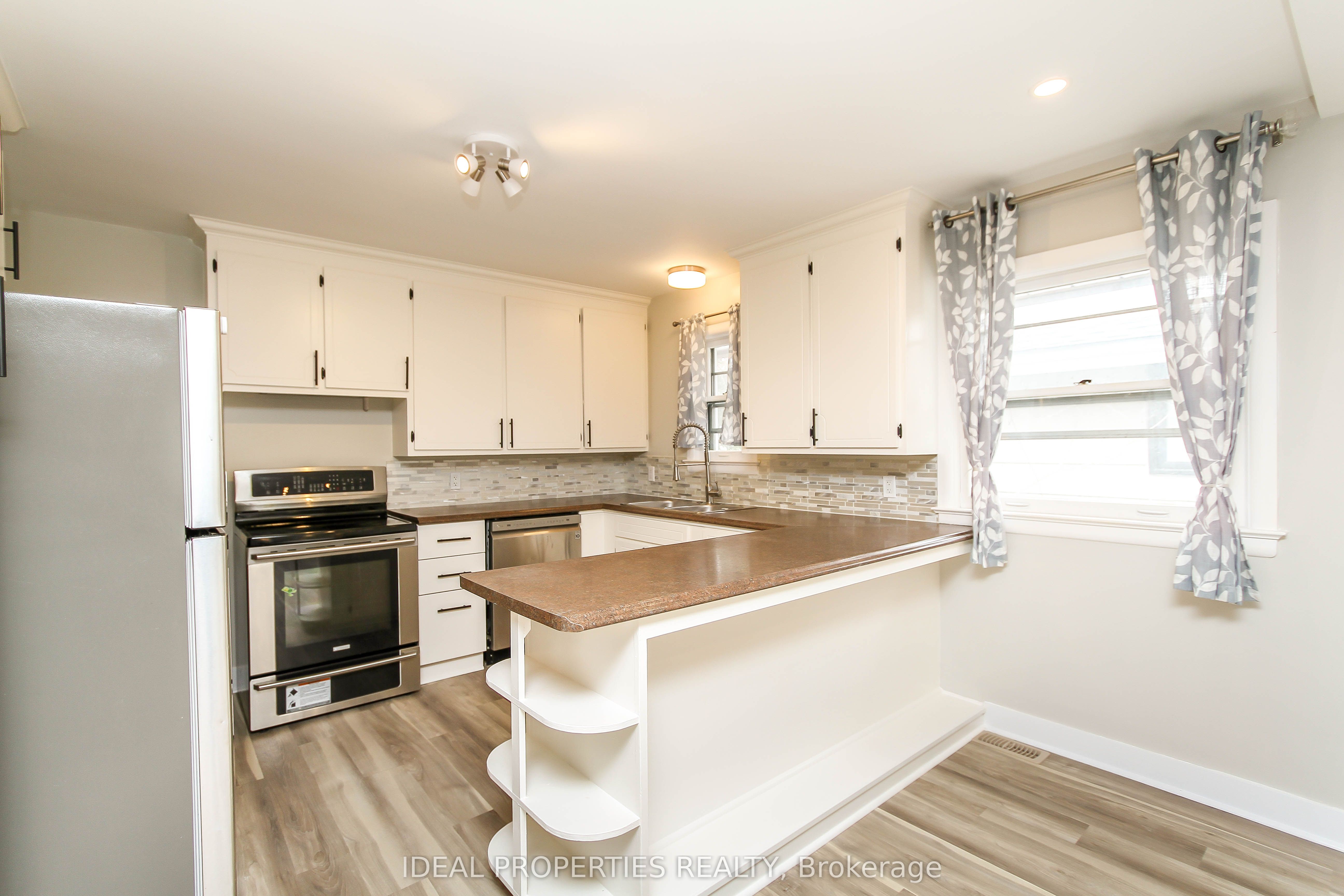 2065 Honeywell Avenue Property Photo 14