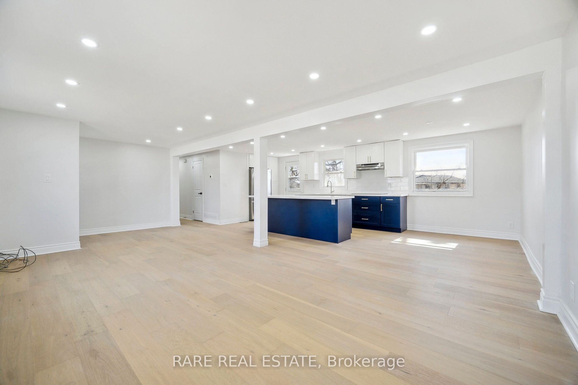 314 Laughton Crescent Property Photo 6