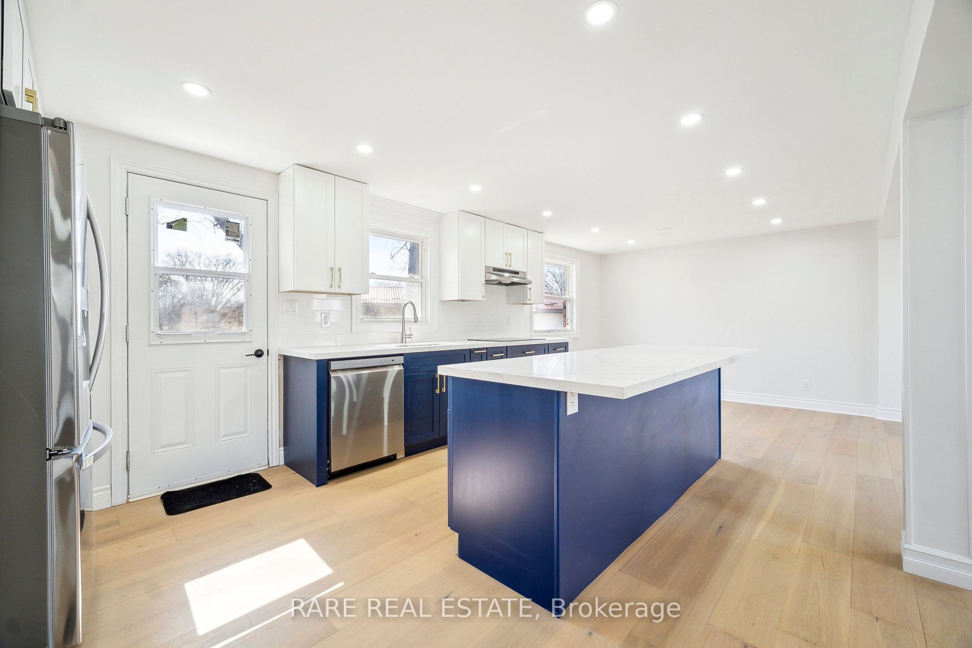 314 Laughton Crescent Property Photo 9
