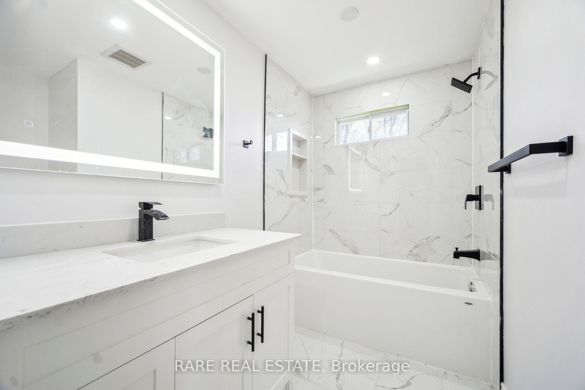 314 Laughton Crescent Property Photo 11