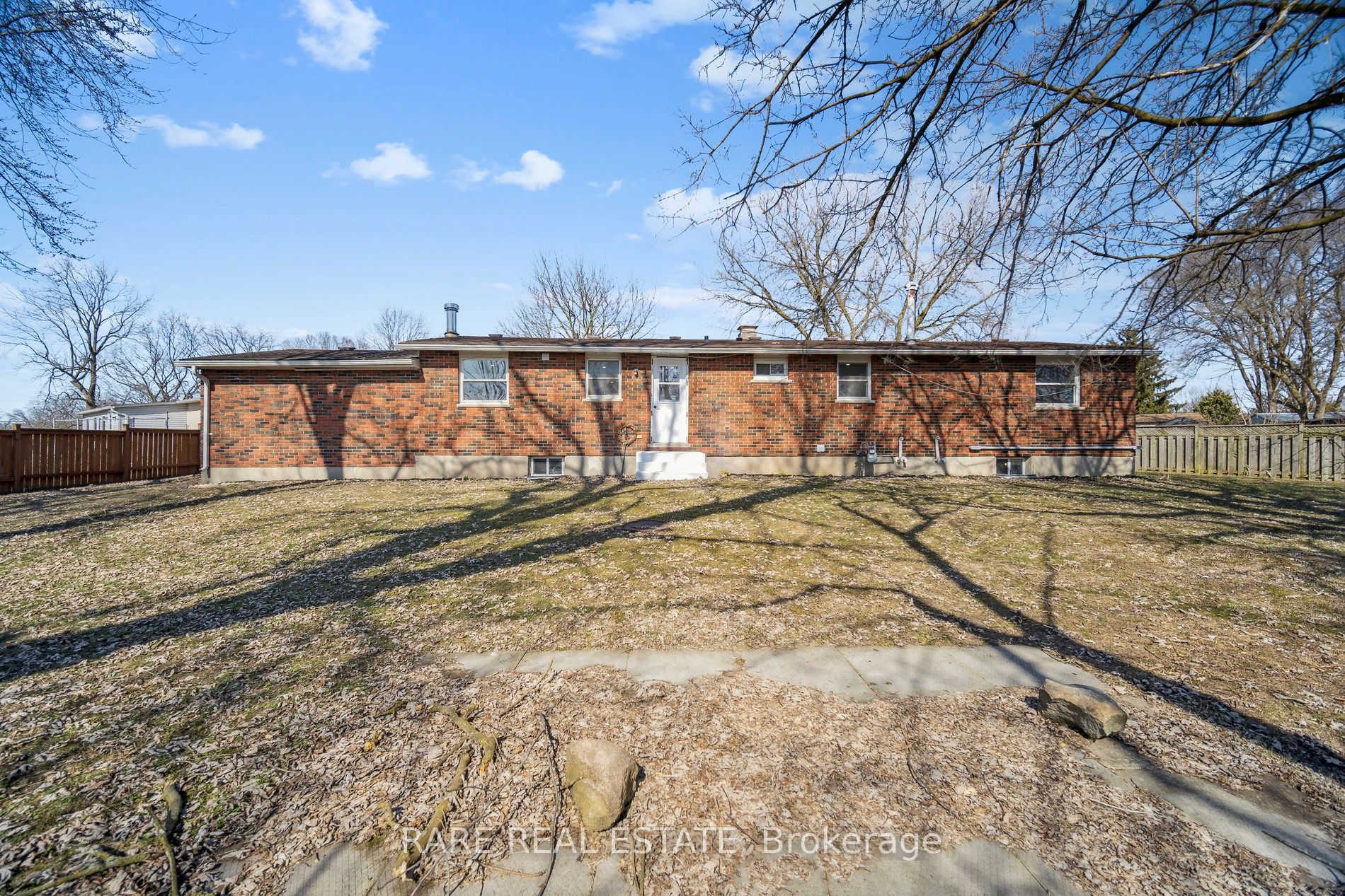 314 Laughton Crescent Property Photo 37